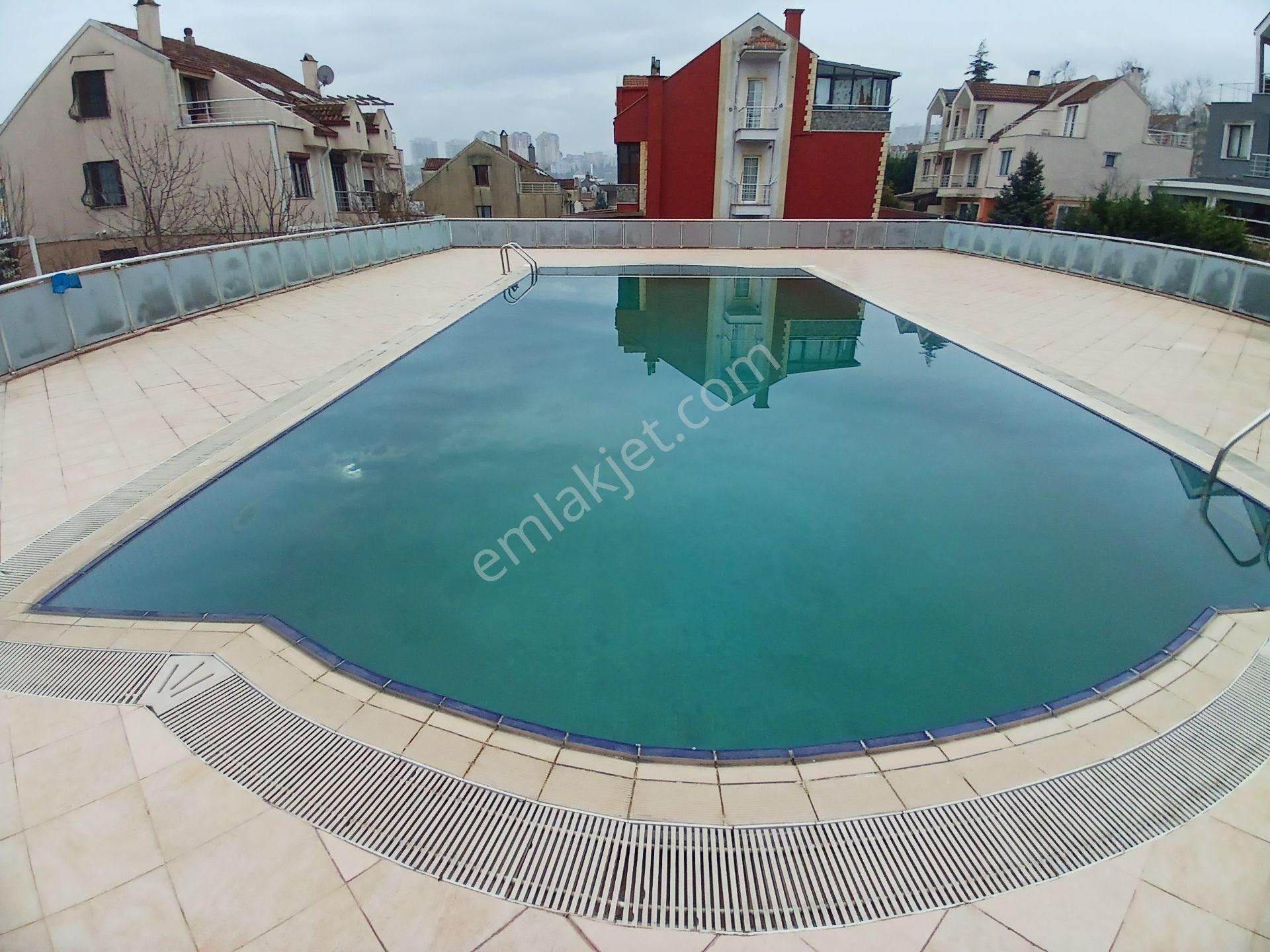 Polat Emlak..büyük Bahçeli..manzaralı..lüx Villa - Görsel 5