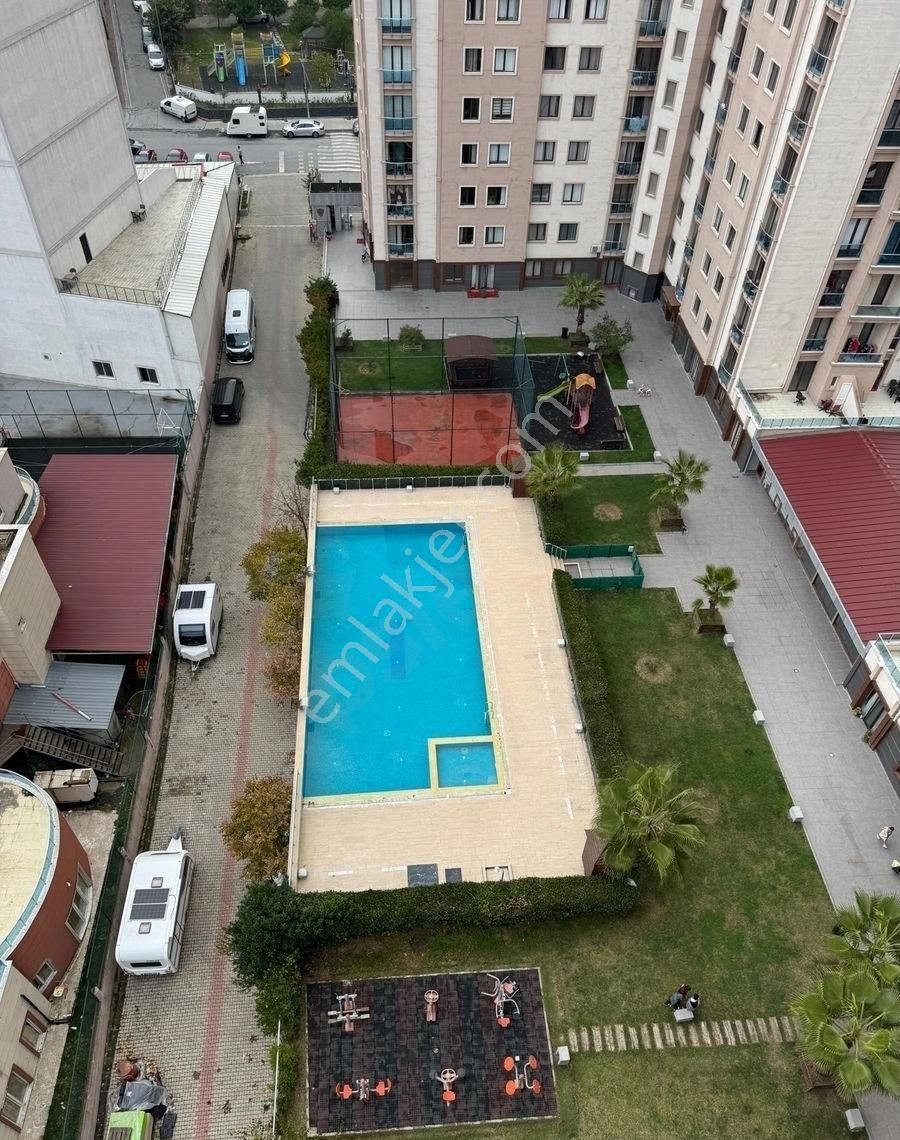 Metrobüse Yürüyüş Mesafesinde, Sosyal İmkânlı Güvenlikli Sitede 2+1 - Görsel 11