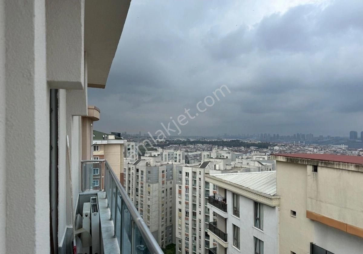 Metrobüse Yürüyüş Mesafesinde, Sosyal İmkânlı Güvenlikli Sitede 2+1 - Görsel 3
