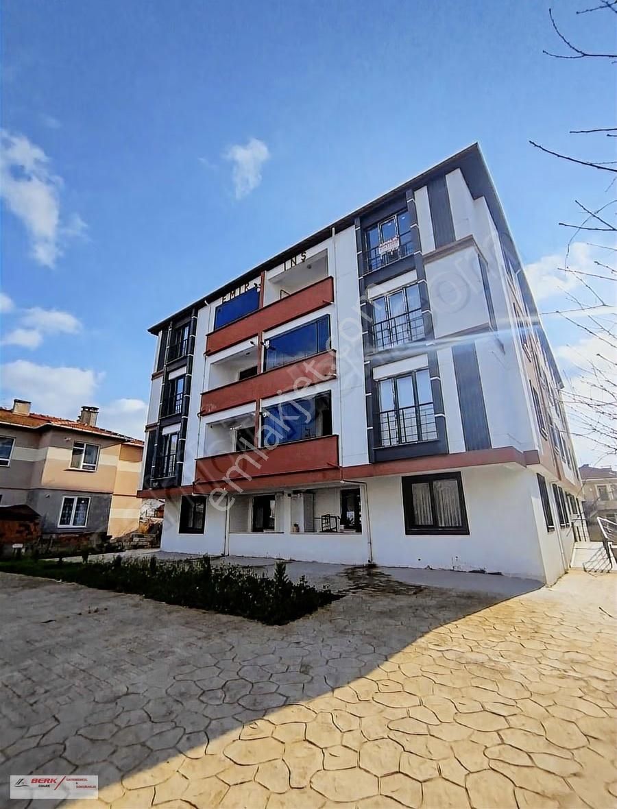 Tekirdağ Muratlı Kazımdirik Mahallesinde Satılık 2+1 Sıfır Daire