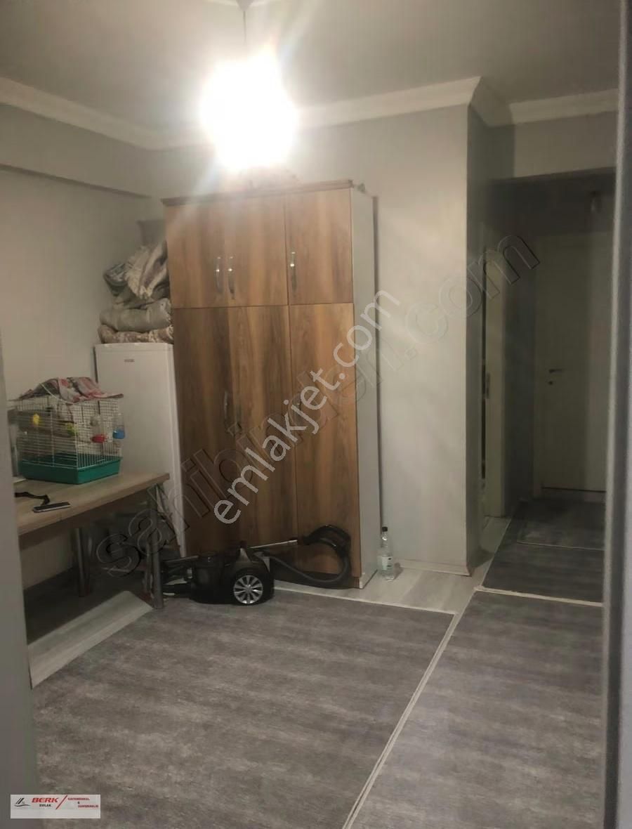 Muratlı Çarşıya Yakın 2+1 Satılık Daire - Görsel 3