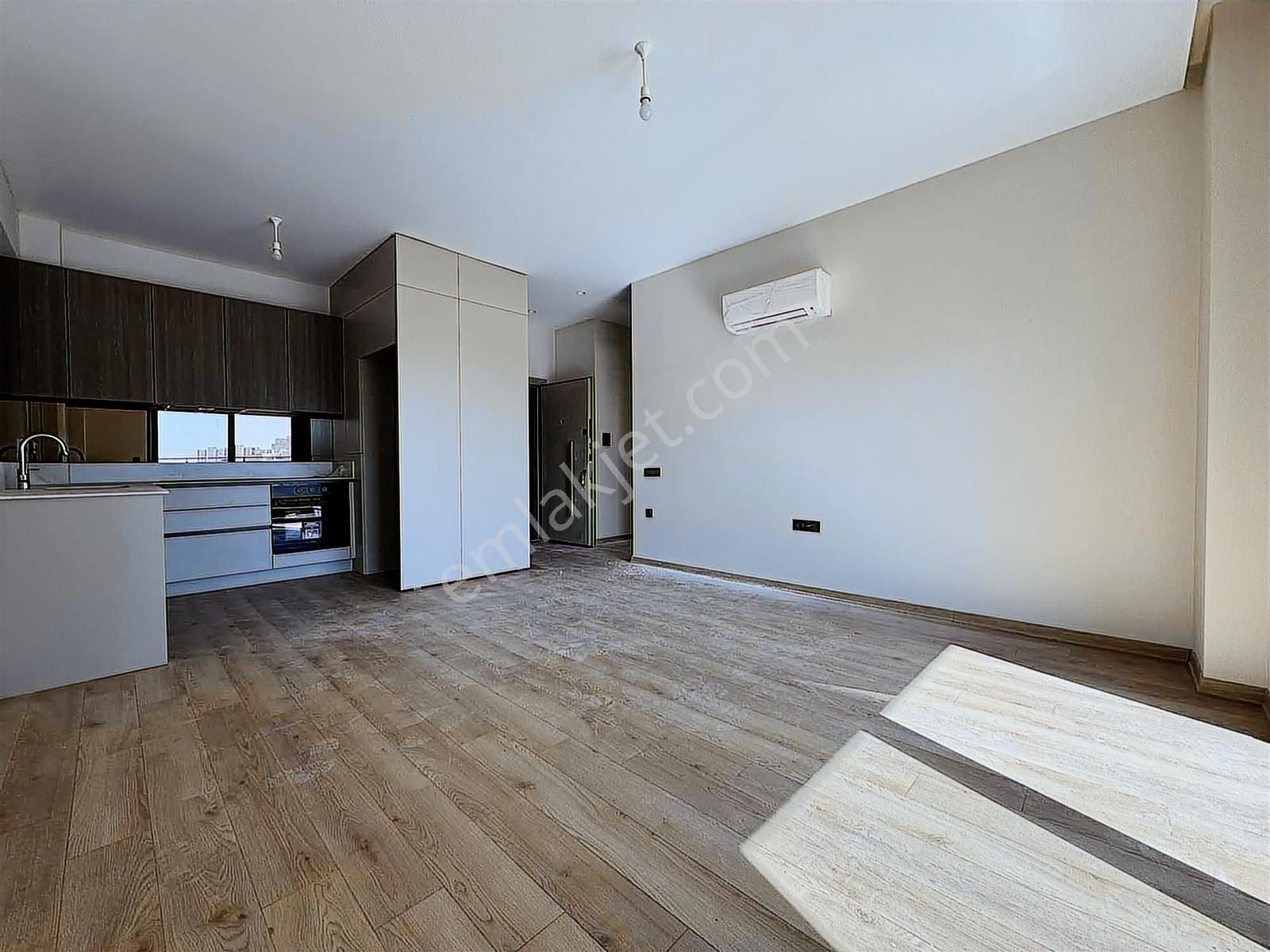 Uğur Kurtulmuş'tan Ünallarda Kiralık Arakat 1+1 Daire - Görsel 7