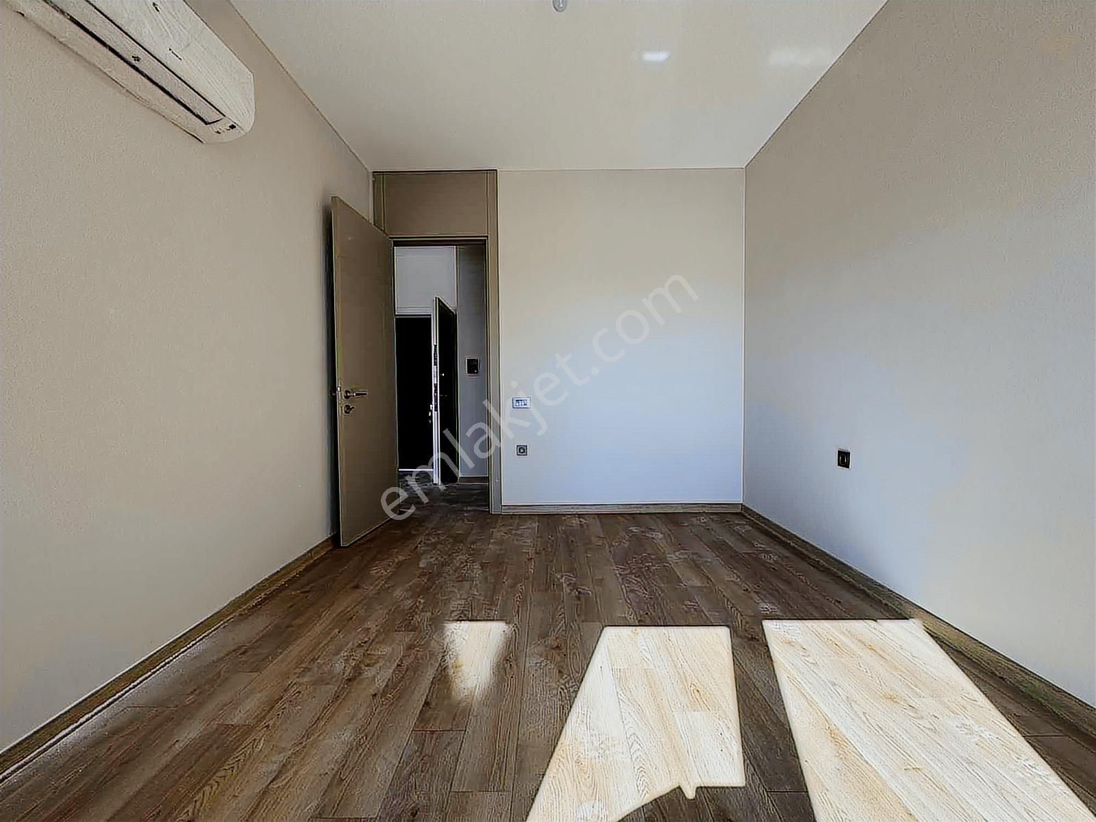 Uğur Kurtulmuş'tan Ünallarda Kiralık Arakat 1+1 Daire - Görsel 20