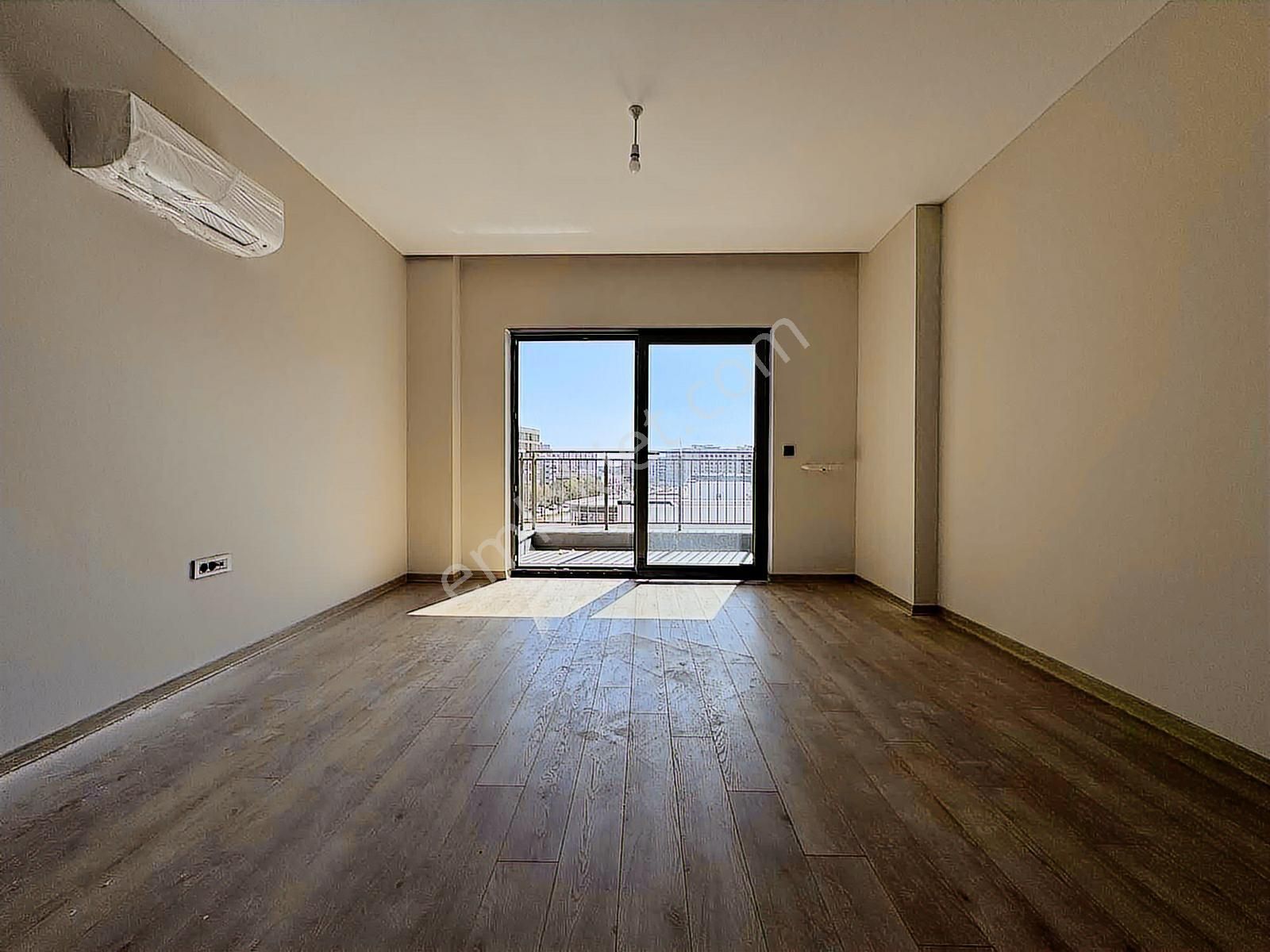 Uğur Kurtulmuş'tan Ünallarda Kiralık Arakat 1+1 Daire - Görsel 4