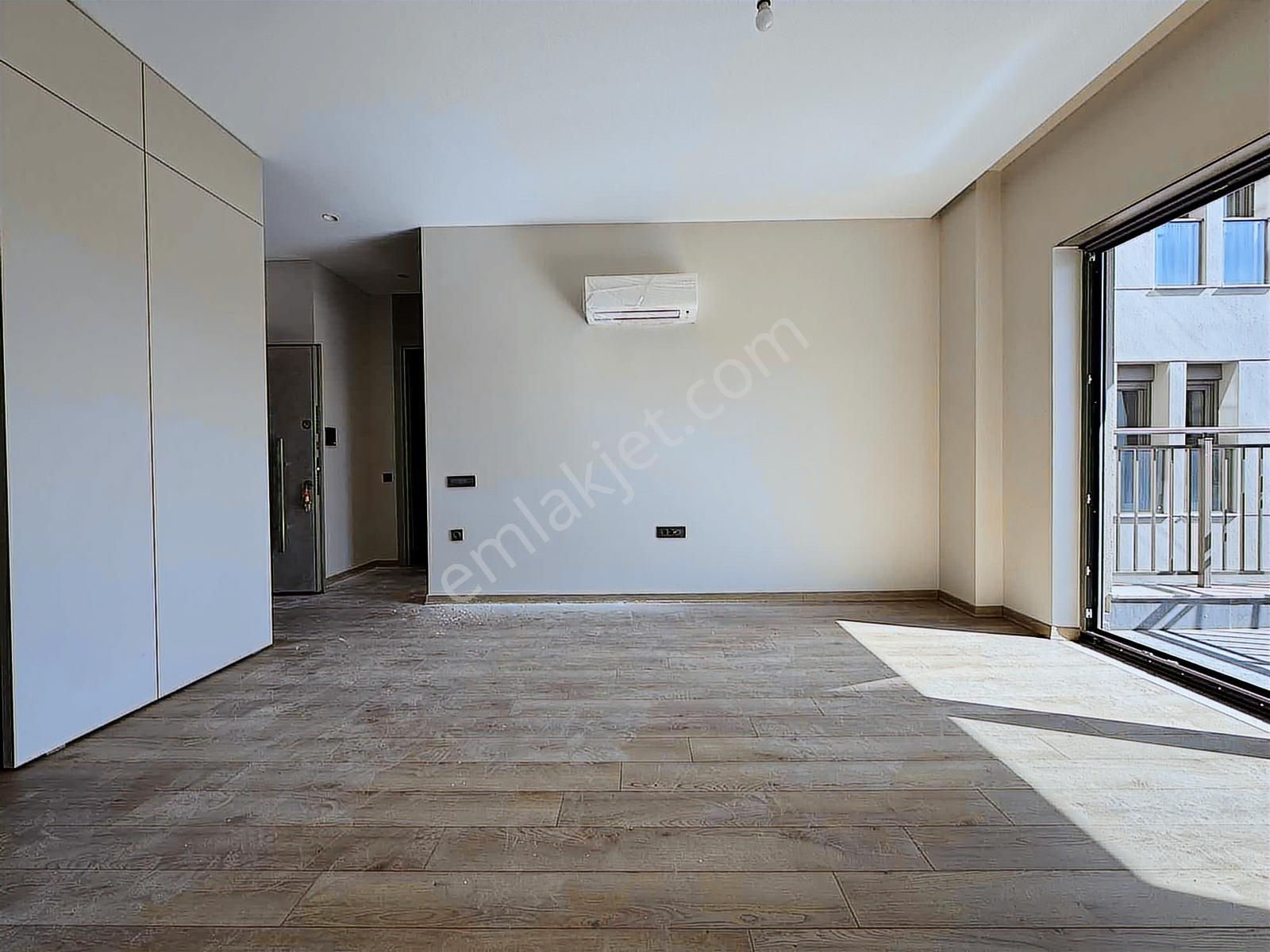 Uğur Kurtulmuş'tan Ünallarda Kiralık Arakat 1+1 Daire - Görsel 11