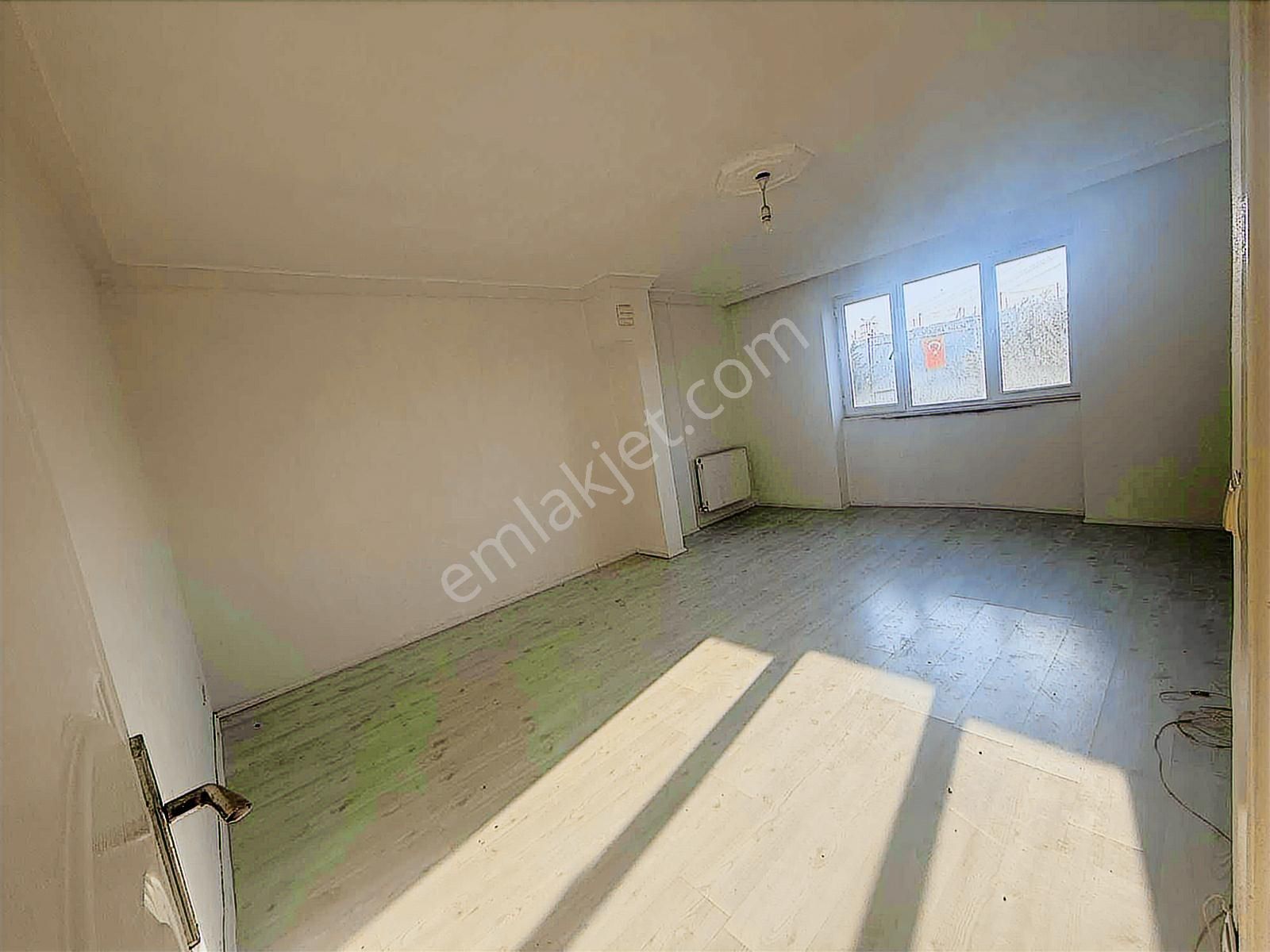 Site İçi En Ön Cephe Uygun Fiyata 2+1 Ara Kat