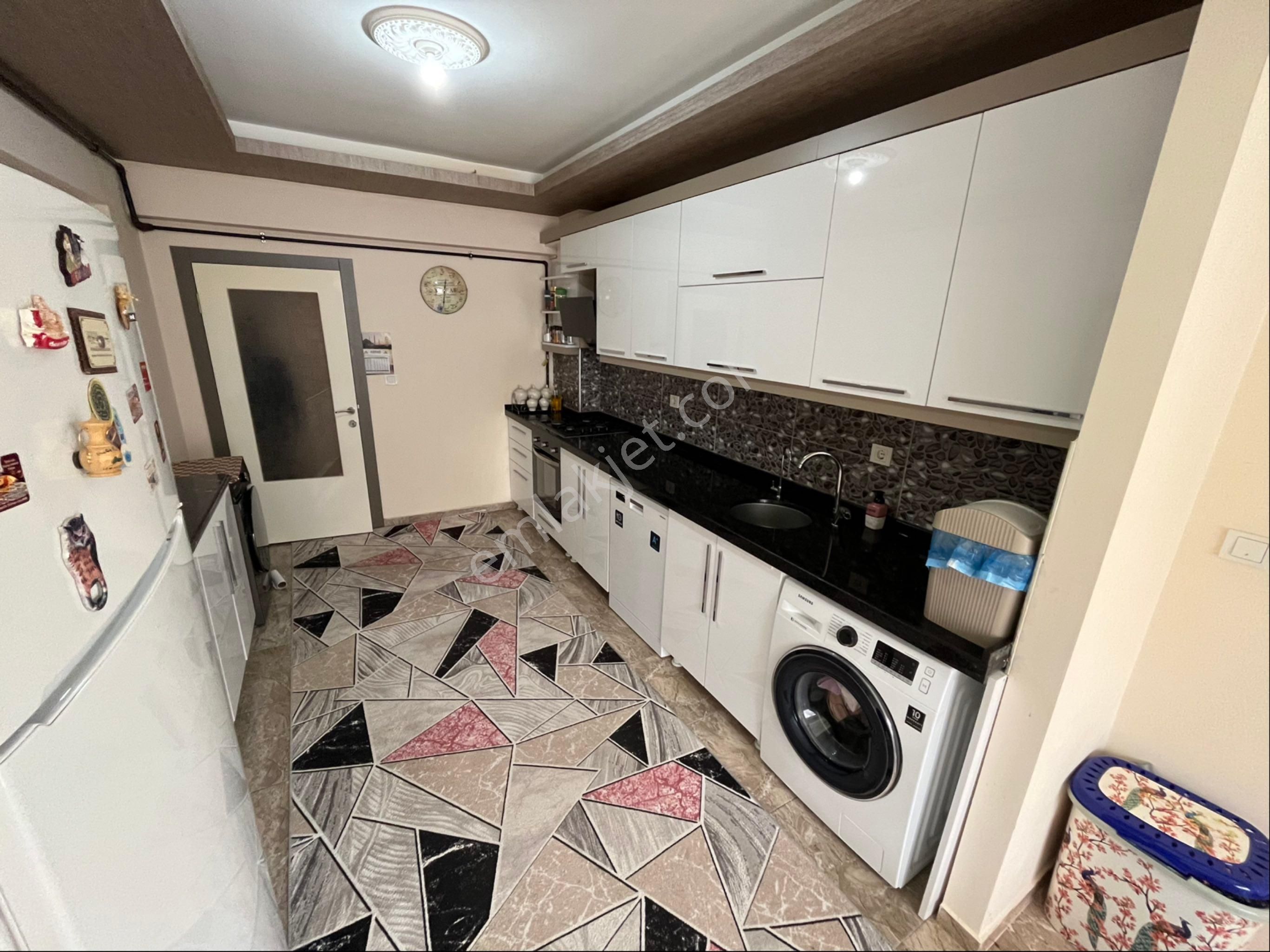 Fevzi Çakmak Mah'de 140 M2 Lüks Yapılı Köşe Başı Daire... - Görsel 24