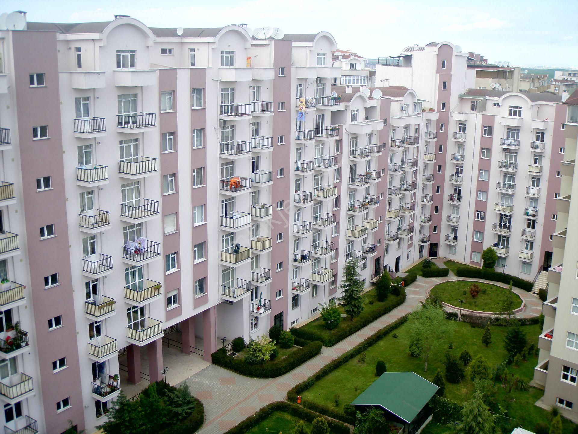 Bahçeşehir'de Satılık 2+1 Daire - Merkezi Konum - Görsel 3