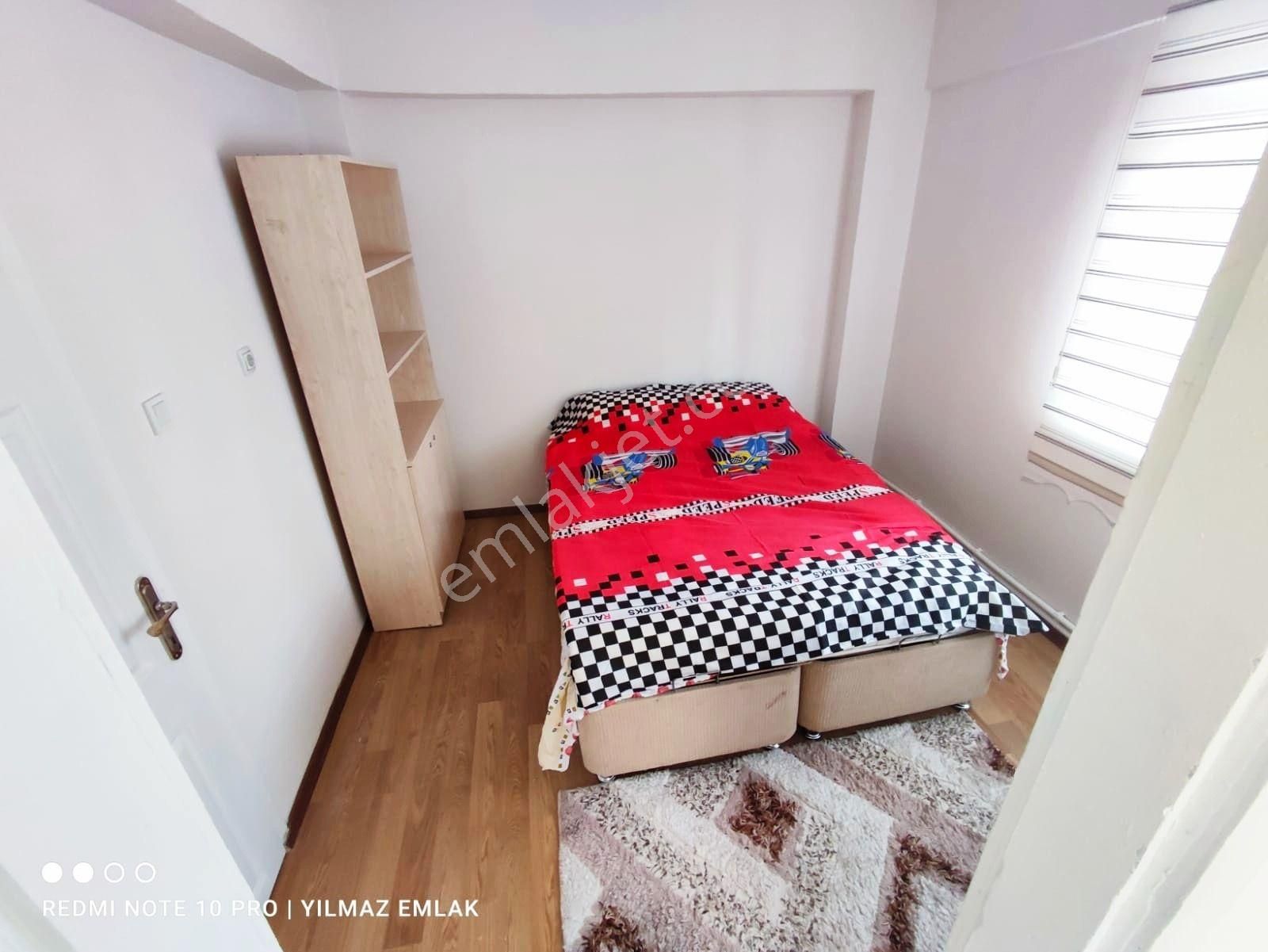 Yılmaz Gayrimenkulden Eşyalı Kiralık 3+1 Ön Cephe Masrafsız Hazır Kurulu Düzen - Görsel 19