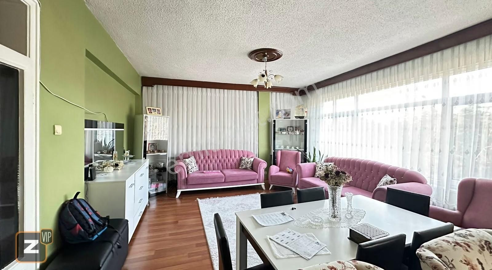 Bozantı Caddesi'nde Park Cepheli Satılık 3+1 Daire - Görsel 4