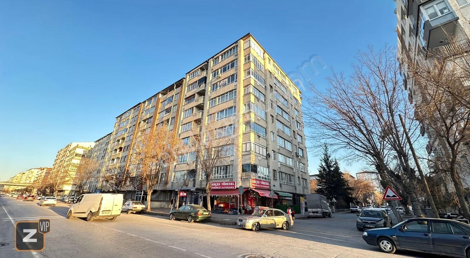 Bozantı Caddesi'nde Park Cepheli Satılık 3+1 Daire