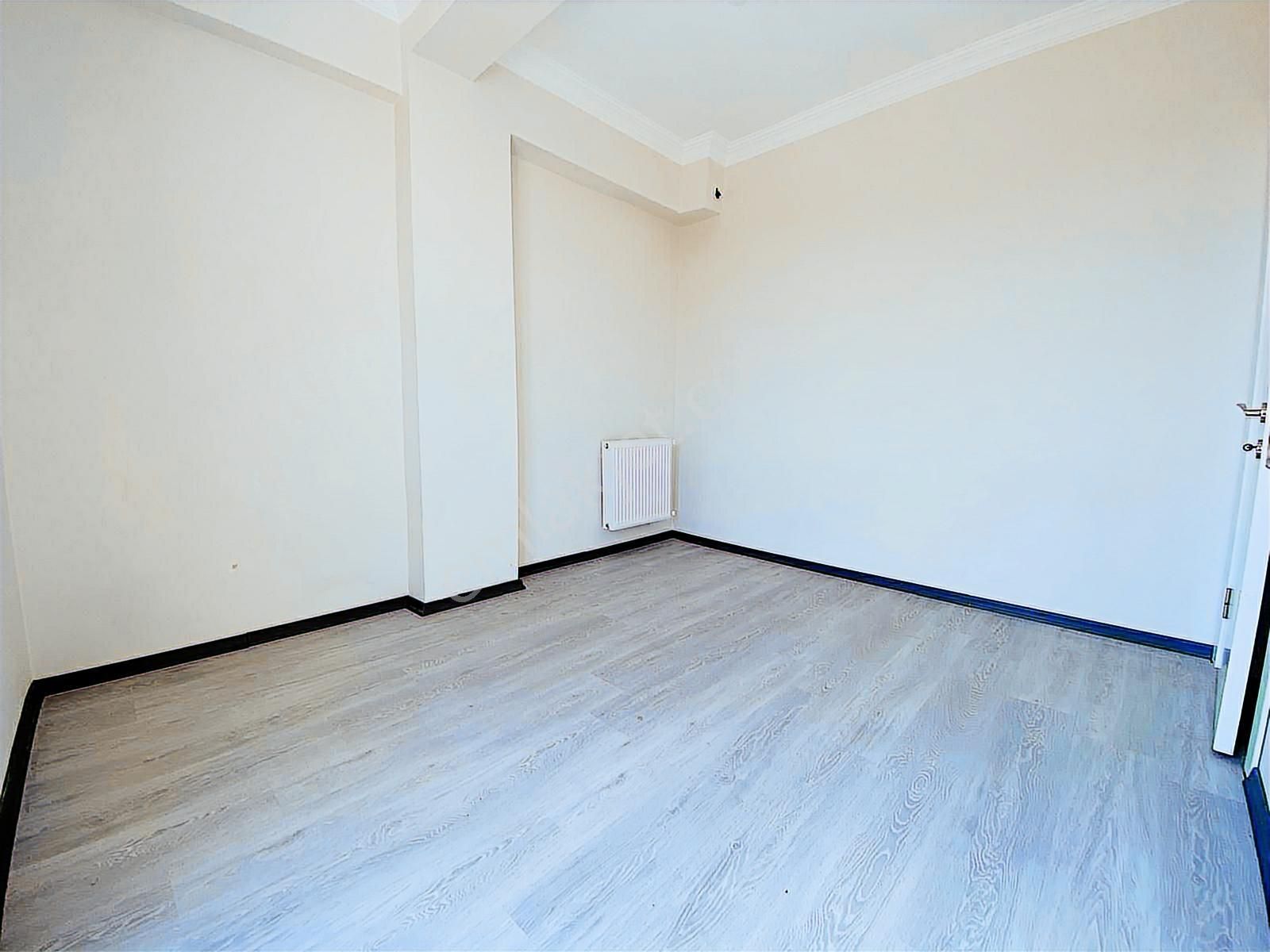 Yeniçiftlikte Bulvar Caddesinde Denize Yakın Yazlık Kışlık Daire - Görsel 22