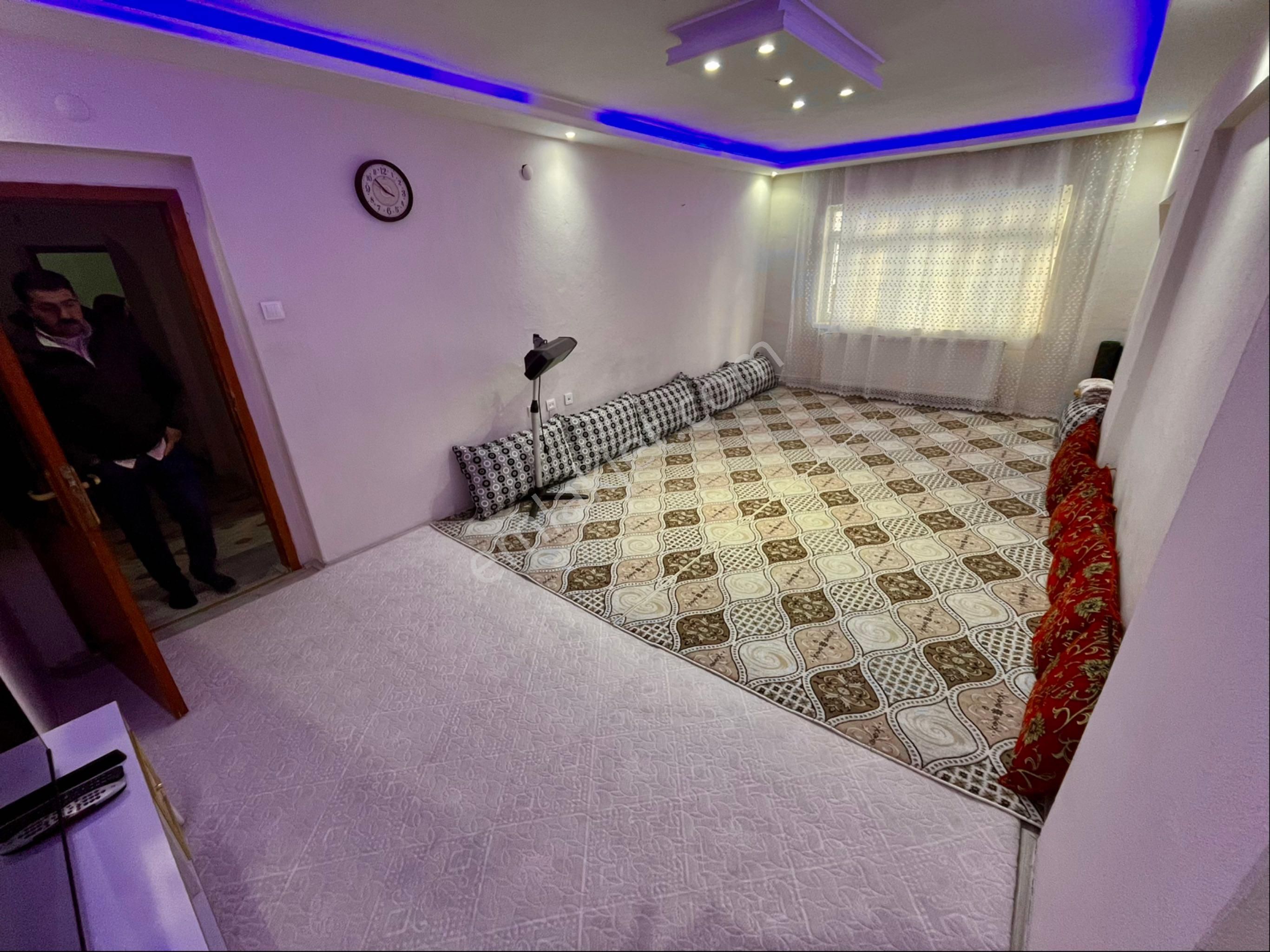 Yenikent Cumhuriyet Bulvarı Üzeri Ara Kat Bağımsız Fırsat Daire. - Görsel 4