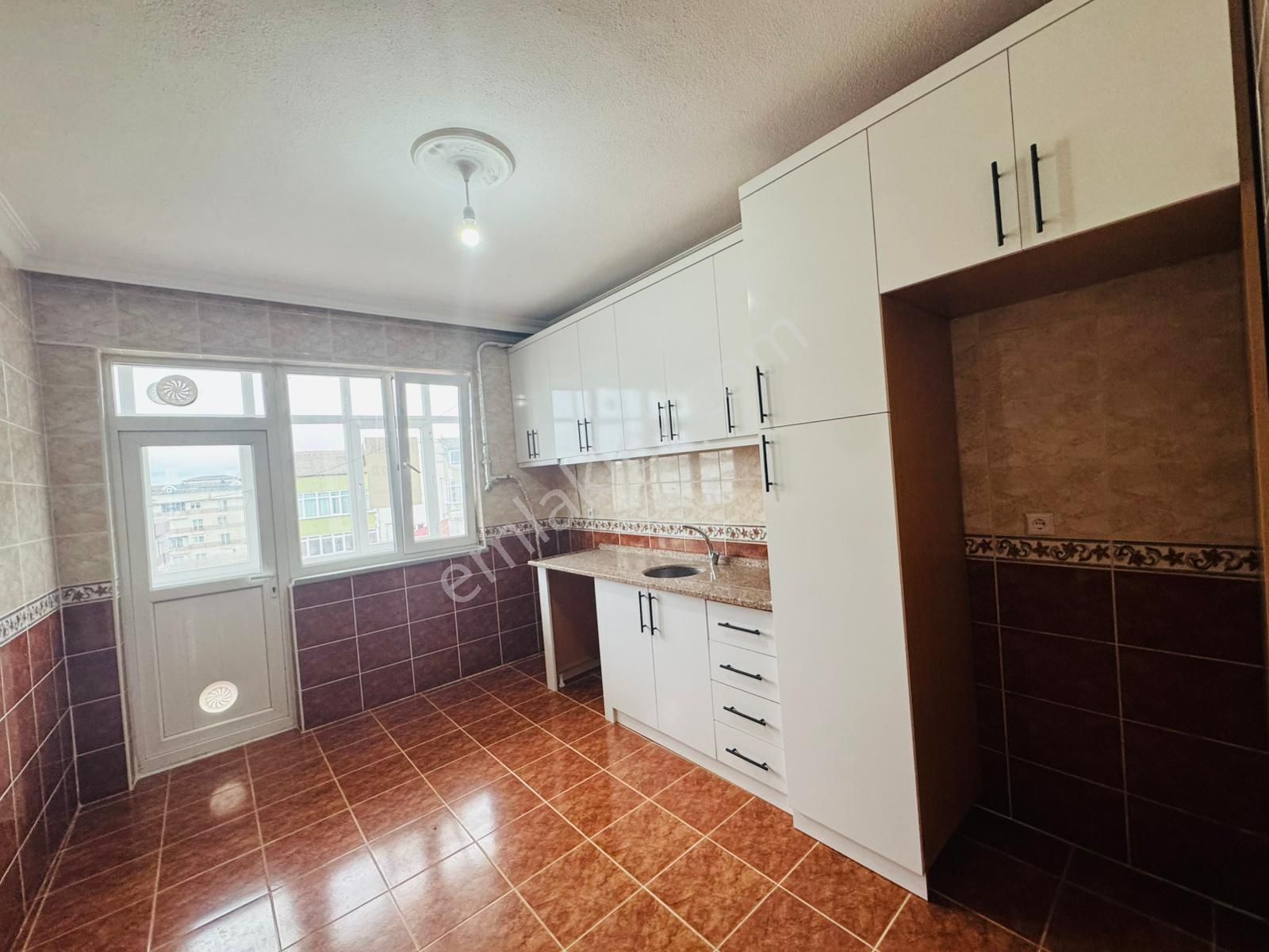 Çerkezköy/ Çarşı Merkezinde/ Kiralık 140m2/ 3+1 Oturuma Hazır Daire - Görsel 8