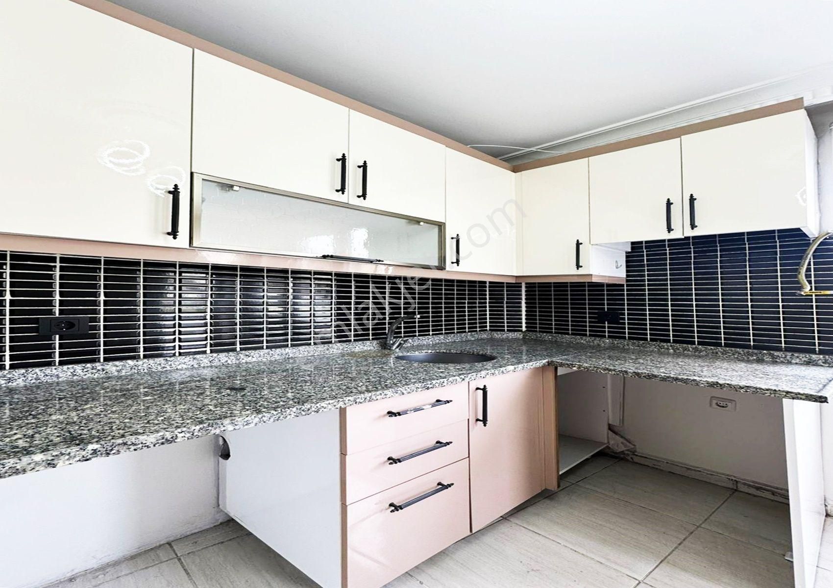 Nes Yapı'dan Metrobüse Yürüme Mesafesinde Geniş Ailelere Uygun Lüx Dekorlu Daire!!! - Görsel 14