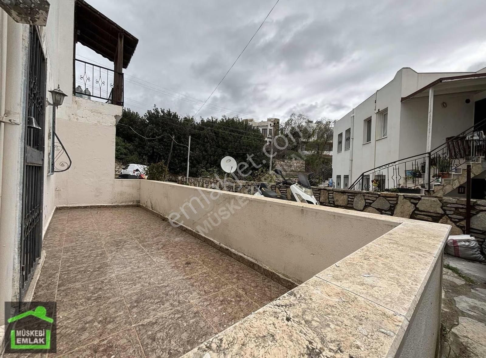 Bodrum Yokuşbaşında Kiralık 2+1 70m2 Giriş Katı Daire - Görsel 8