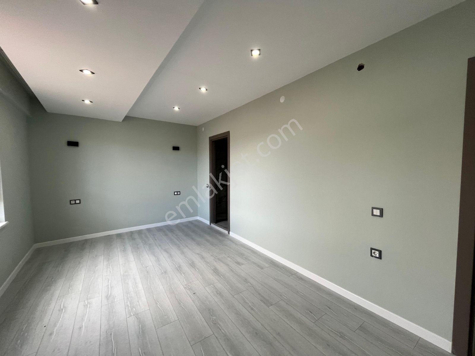Ekerden Çamlıcada 10. Noter Arkası Lüks Satılık Dubleks Daire - Görsel 25