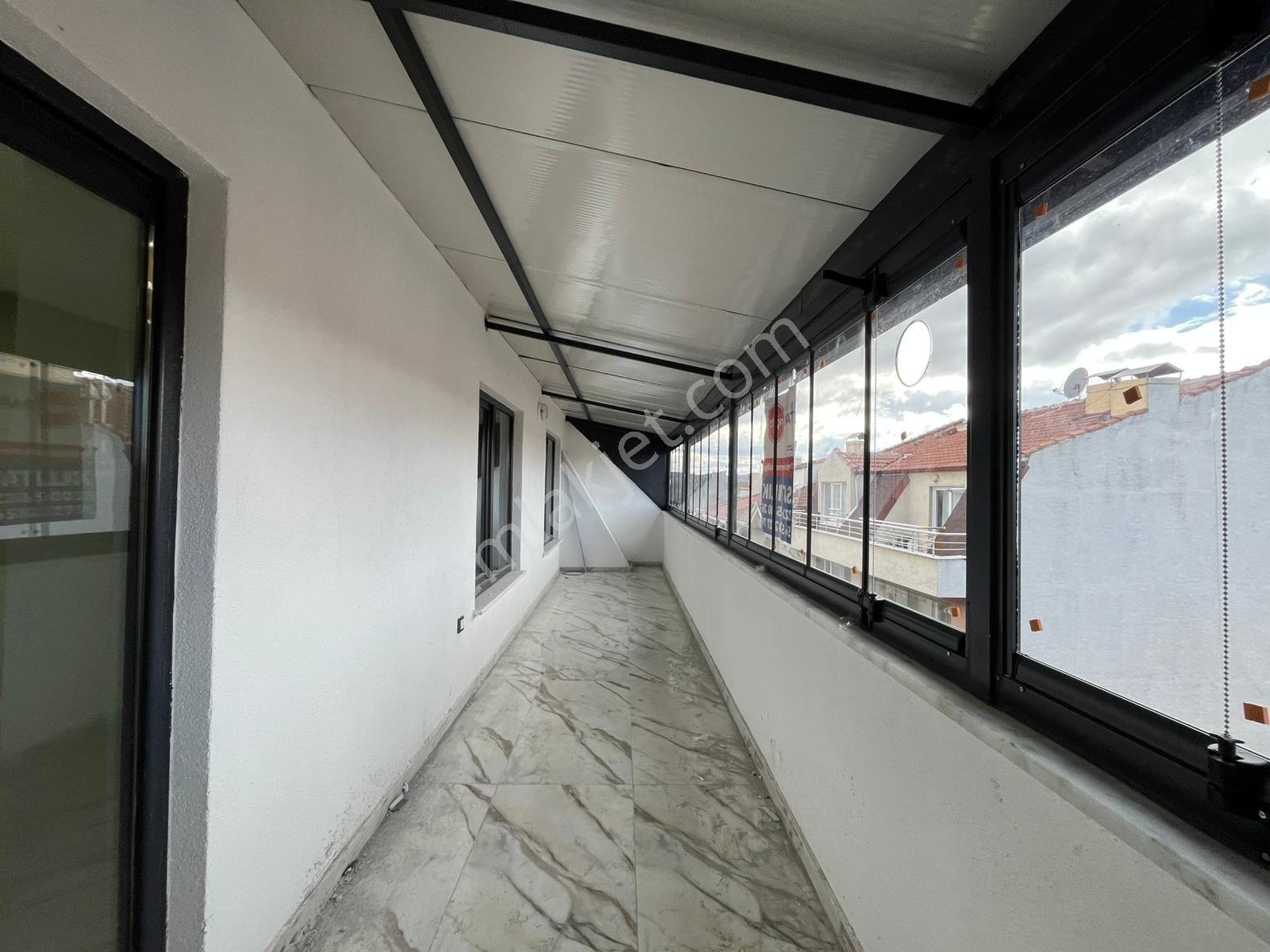 Ekerden Çamlıcada 10. Noter Arkası Lüks Satılık Dubleks Daire - Görsel 16