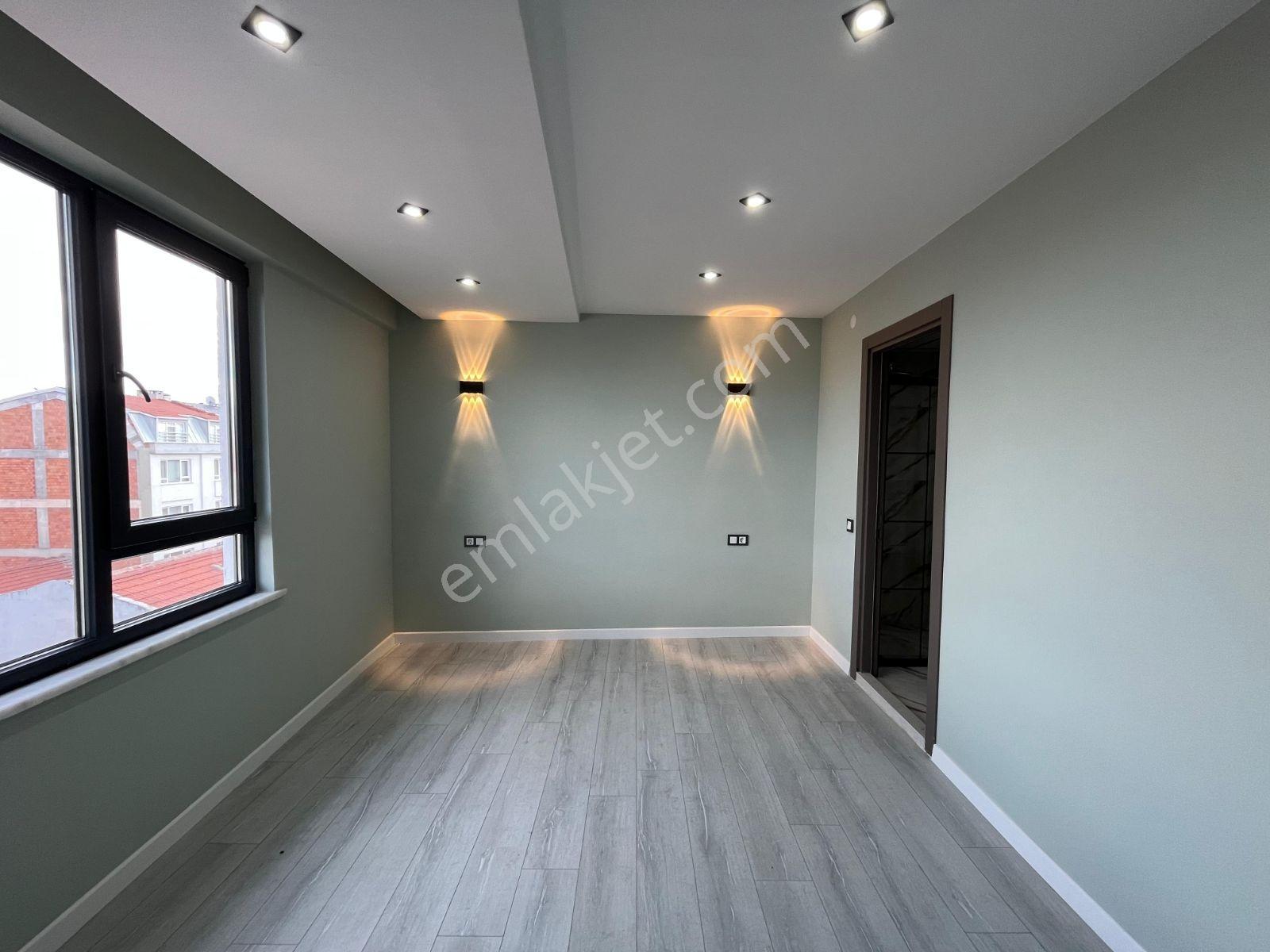 Ekerden Çamlıcada 10. Noter Arkası Lüks Satılık Dubleks Daire - Görsel 34