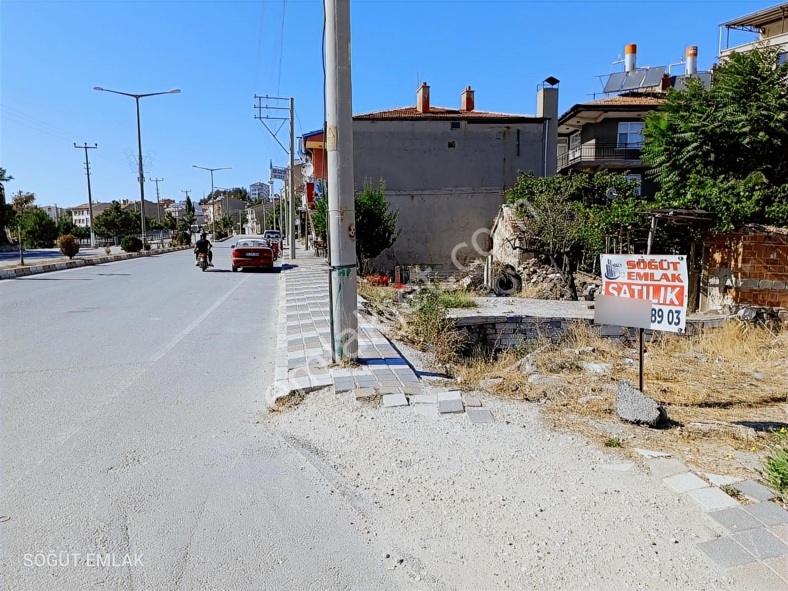 Söğüt Emlak'tan Ankara Caddesi Üzerinde Köşe Satılık Ticari Arsa