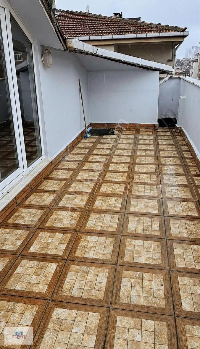 Eşref Edıp Sokak'ta 3 + 1 Üç Adet Teras Balkonlu Çatı Katı Daıre - Görsel 7