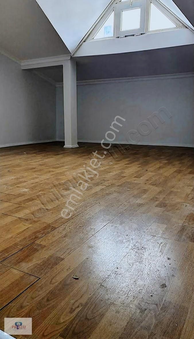 Eşref Edıp Sokak'ta 3 + 1 Üç Adet Teras Balkonlu Çatı Katı Daıre - Görsel 5