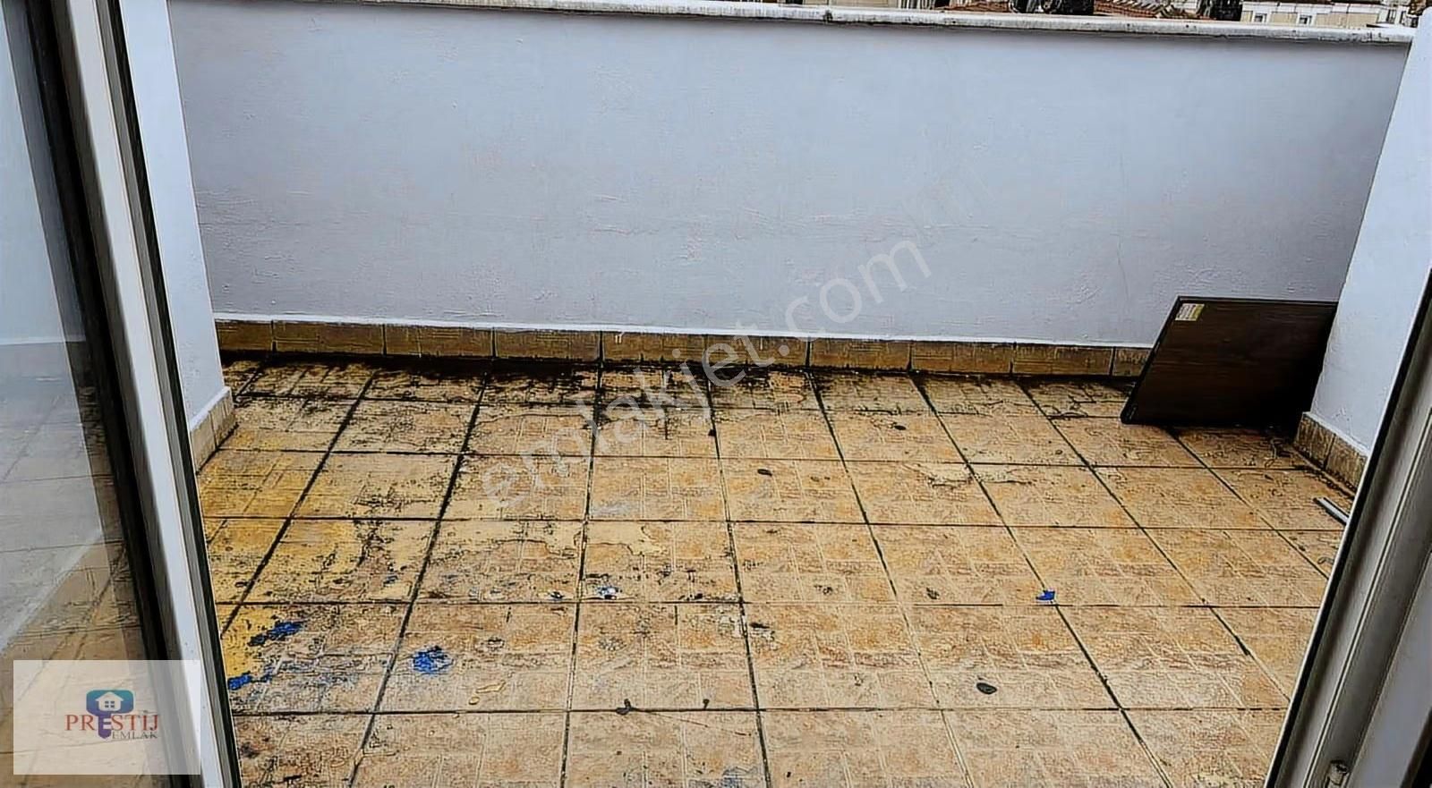 Eşref Edıp Sokak'ta 3 + 1 Üç Adet Teras Balkonlu Çatı Katı Daıre - Görsel 17