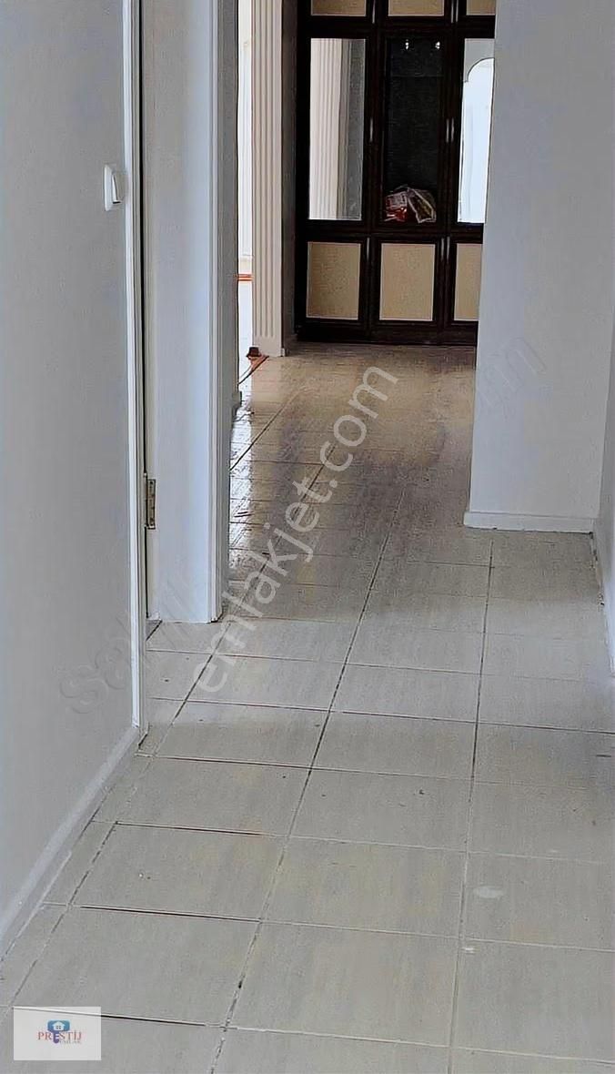 Eşref Edıp Sokak'ta 3 + 1 Üç Adet Teras Balkonlu Çatı Katı Daıre - Görsel 15