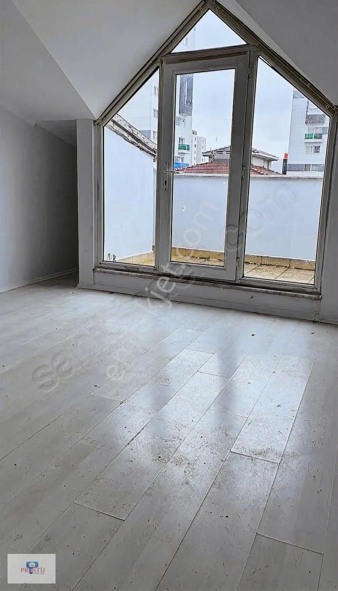 Eşref Edıp Sokak'ta 3 + 1 Üç Adet Teras Balkonlu Çatı Katı Daıre - Görsel 32