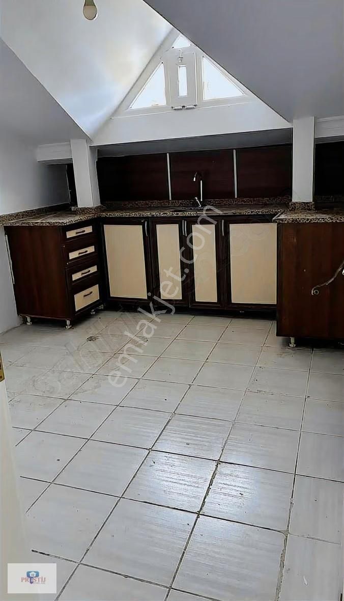 Eşref Edıp Sokak'ta 3 + 1 Üç Adet Teras Balkonlu Çatı Katı Daıre - Görsel 18