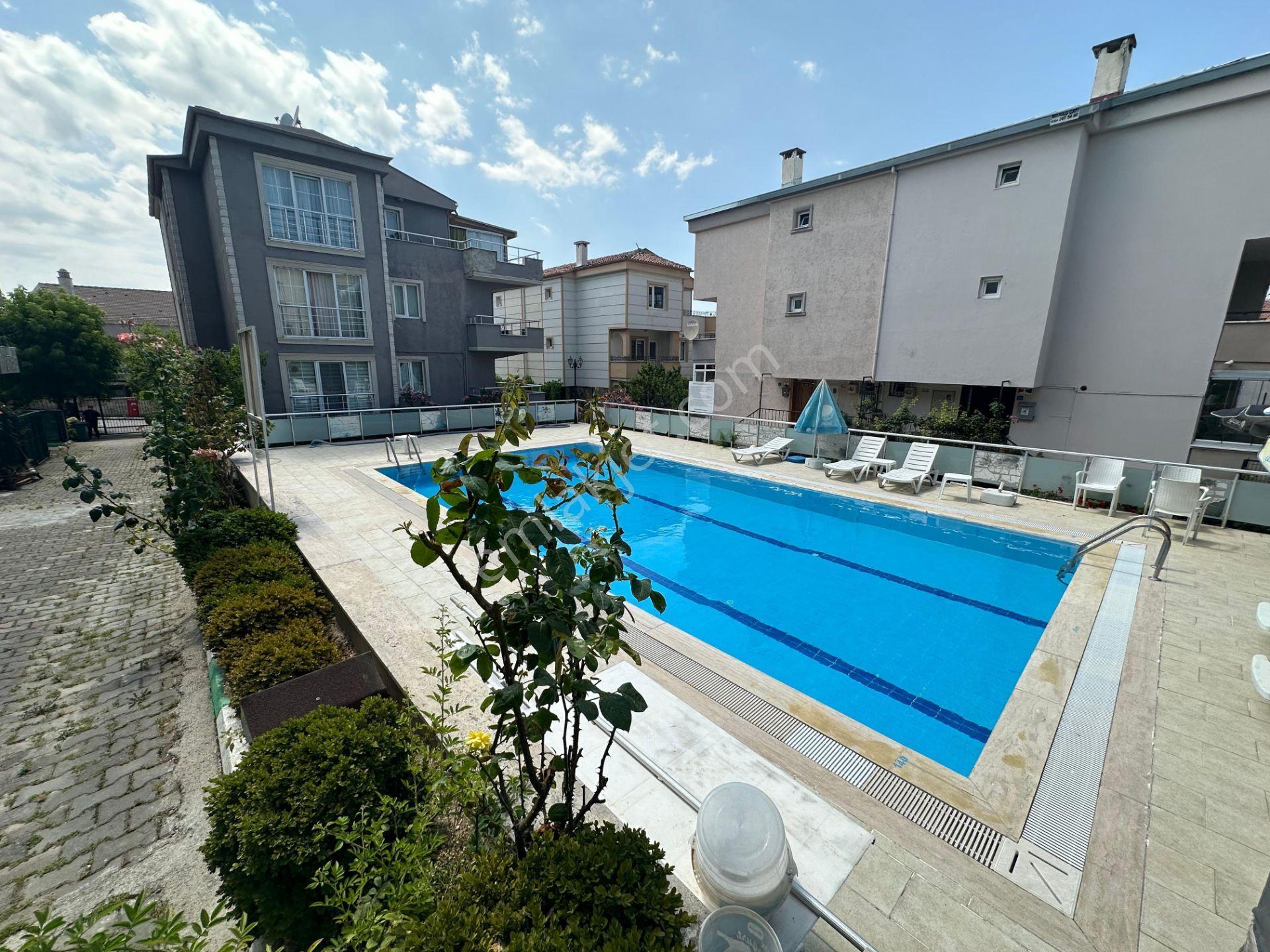Beşevler Kültür'de Havuzlu Site İçi | Bahçeli 5+2 Satılık Villa - Görsel 2
