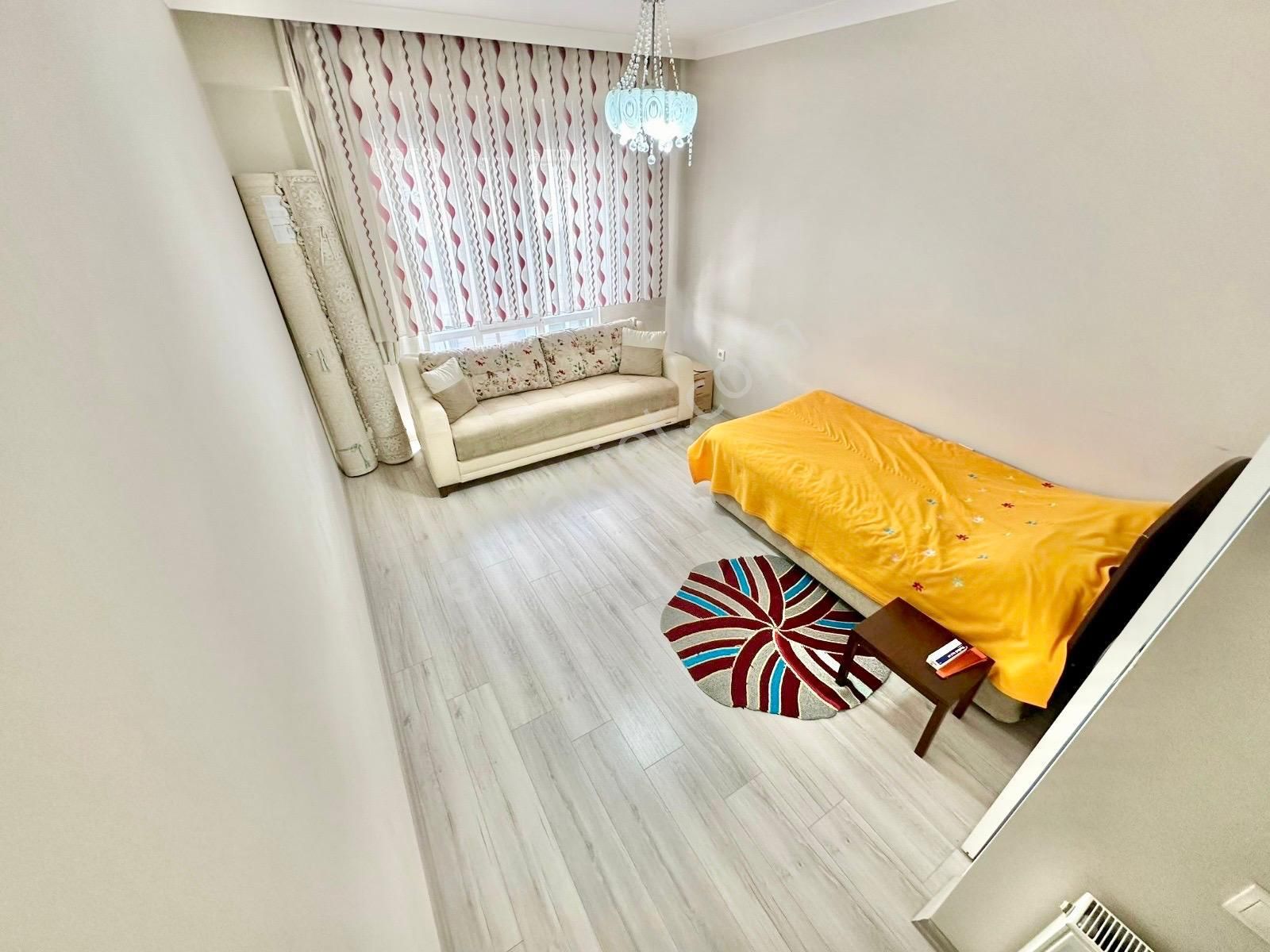 ꧁akçay Ay Emlak'tan꧂ikizçay'da Kombili Ebeveyn Banyolu Ara Kat Ön Cephe Asansörlü Satılık 2+1 Daire - Görsel 15