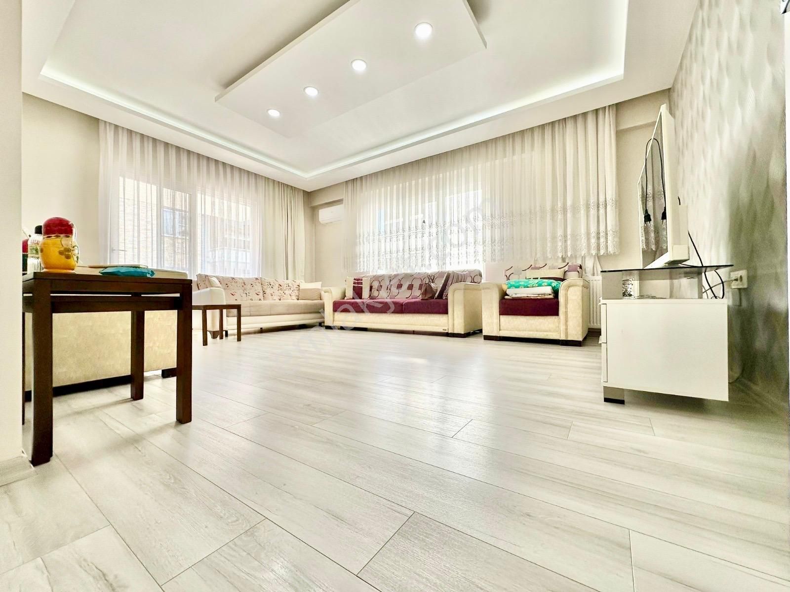 ꧁akçay Ay Emlak'tan꧂ikizçay'da Kombili Ebeveyn Banyolu Ara Kat Ön Cephe Asansörlü Satılık 2+1 Daire - Görsel 17