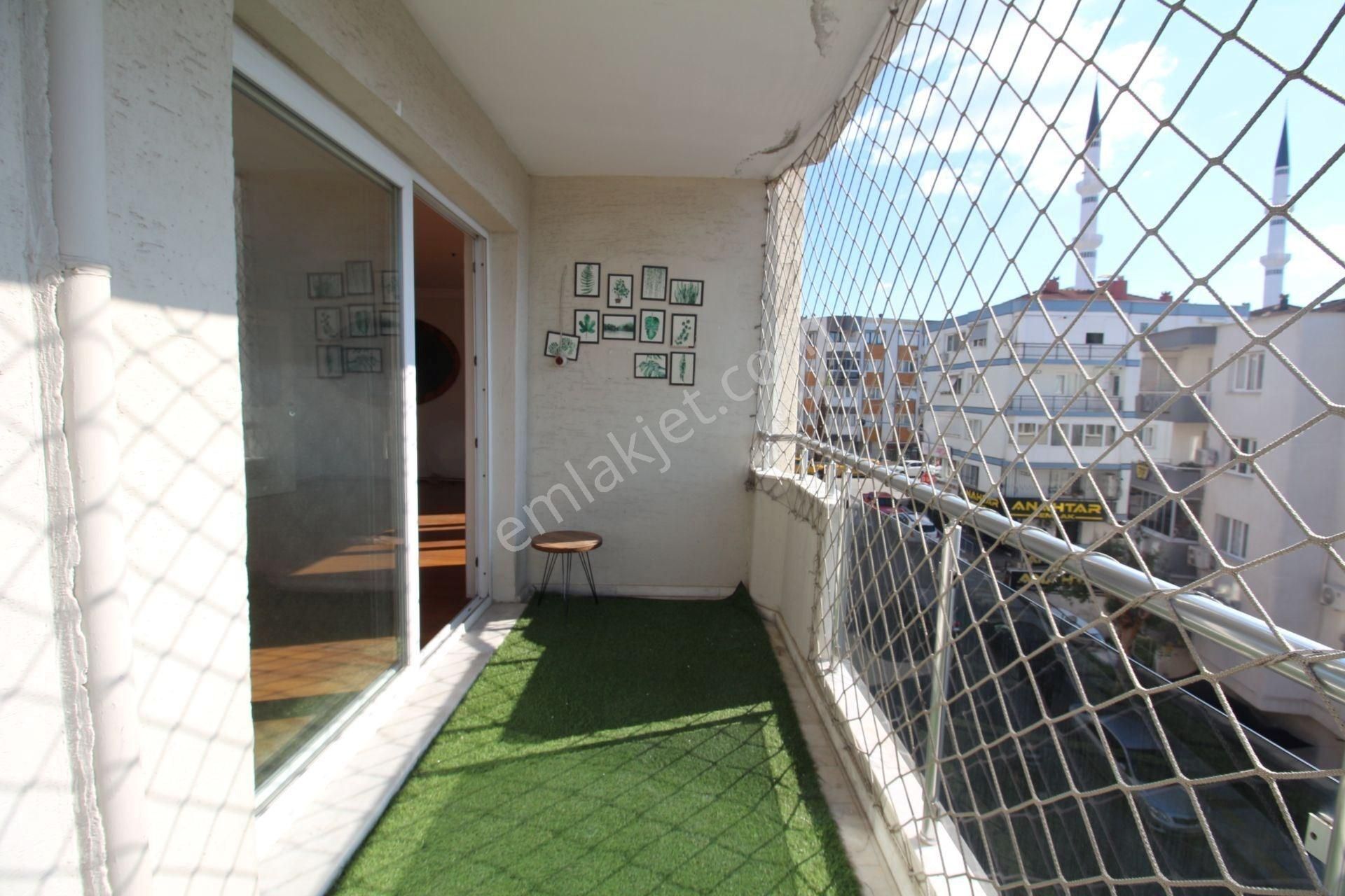 Basınsitesi'nde Deniz Manzaralı Bakımlı Doğal Gazlı 3+1 - Görsel 14