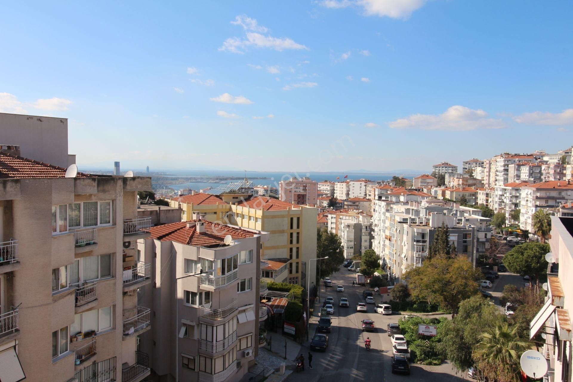 Basınsitesi'nde Deniz Manzaralı Bakımlı Doğal Gazlı 3+1 - Görsel 17