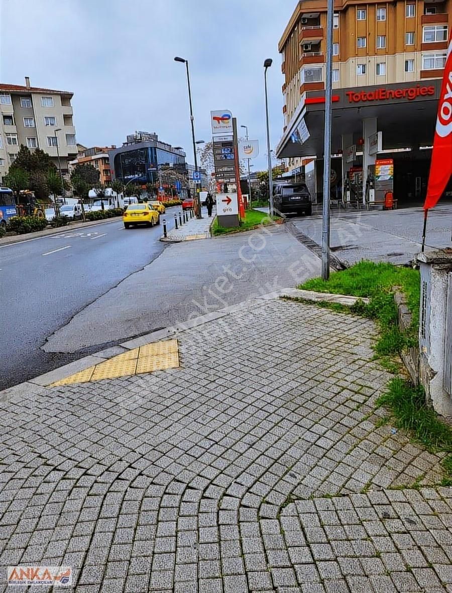 Libadiye Caddesi'nde Satılık 120m² Dükkan - Her İşe Uygun! - Görsel 4