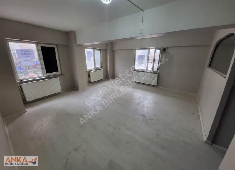 Ümraniye Mithatpaşa Cad. Kiralık 65m² Ofis - Her İşe Uygun! - Görsel 5