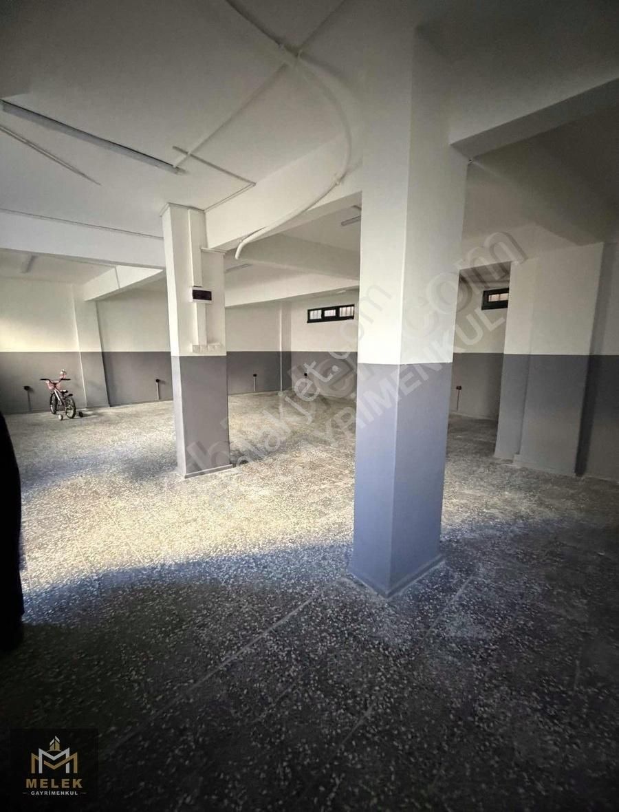 Melek Gayrşmenkulden Acil Kiralık 120 M2 Dükkan - Görsel 12