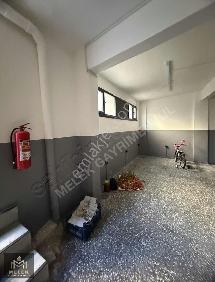 Melek Gayrşmenkulden Acil Kiralık 120 M2 Dükkan - Görsel 16