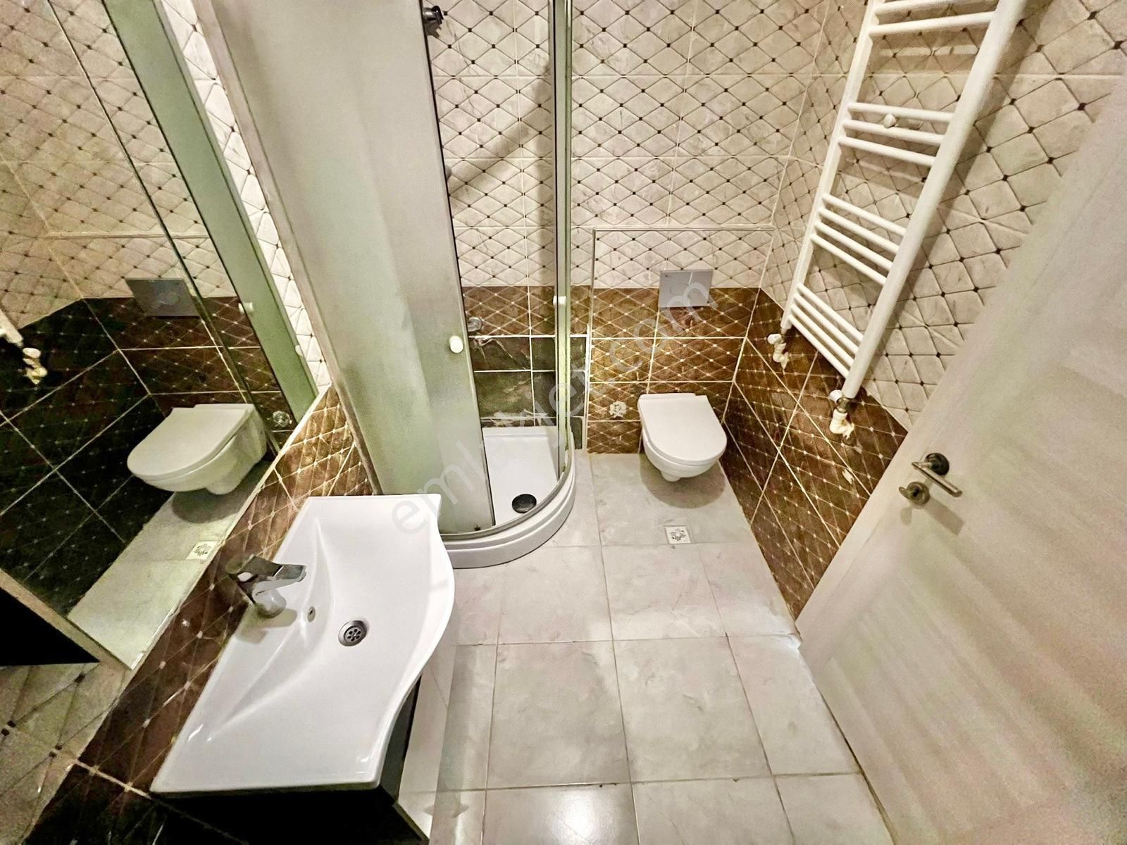 ꧁ay Emlaktan꧂akçay'da Full Kredili Ön Cephe Kombili Asansörlü Muhteşem Konumlu Satılık 1+1 Daire - Görsel 12