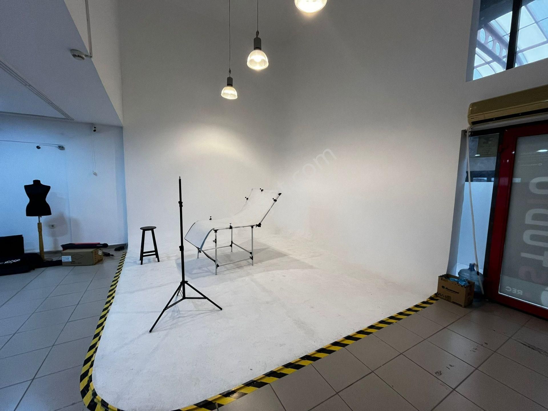 Fotograf Stüdyosu-ajans-prodüksiyon İçin 130m2 Dekorlu İş Yeri - Görsel 2