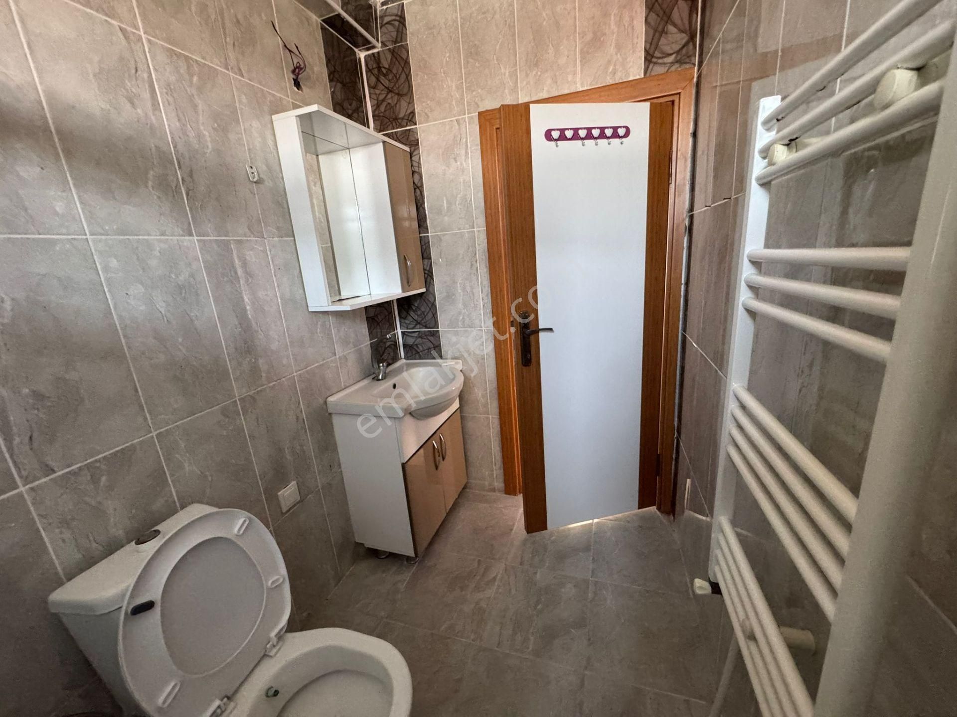 Merpa İnş.'tan İstasyon Mah'de Okullar Bölgesinde_acil Satılık_ İskanlı Kombili 2+1 - Görsel 16