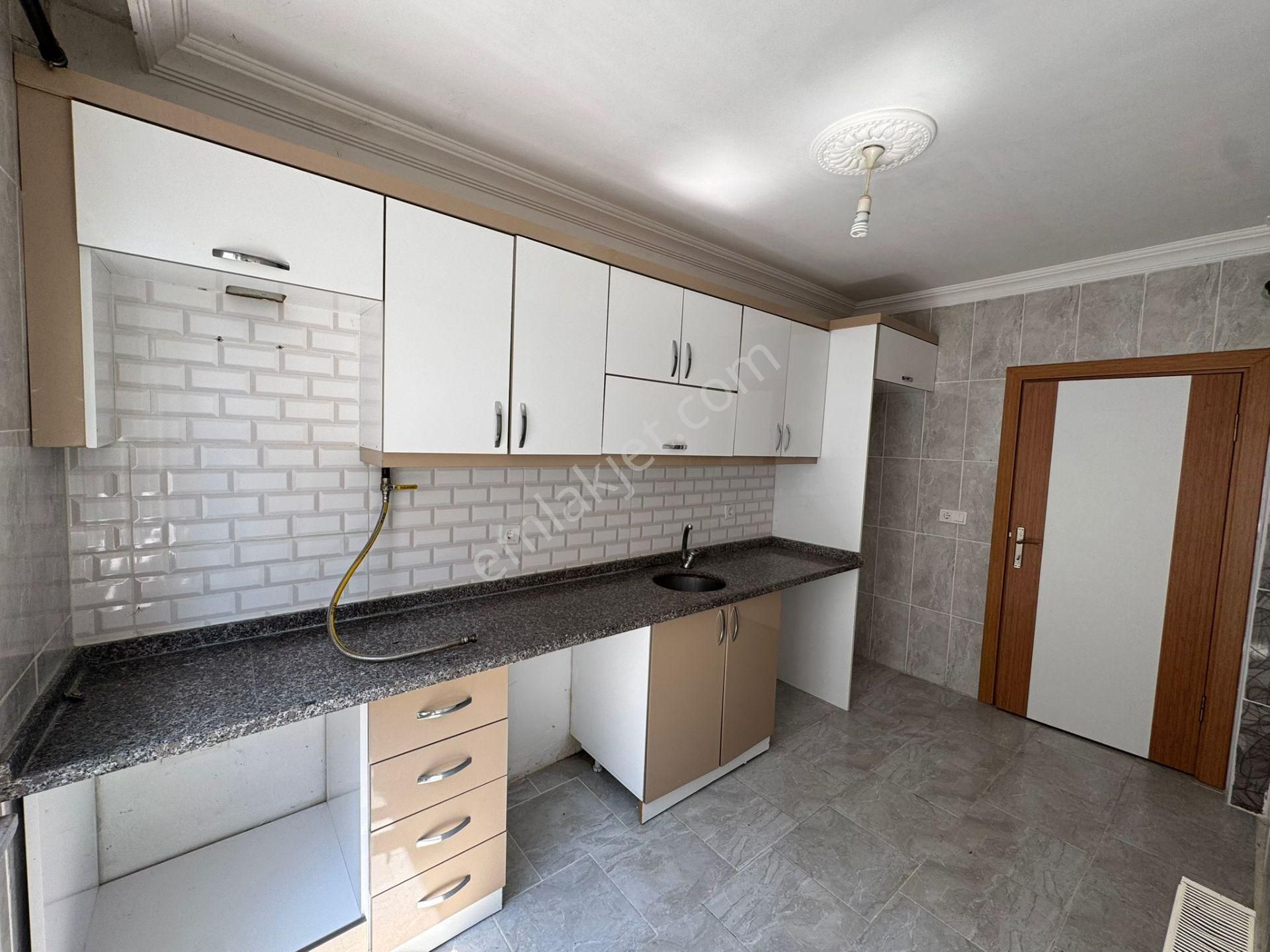 Merpa İnş.'tan İstasyon Mah'de Okullar Bölgesinde_acil Satılık_ İskanlı Kombili 2+1 - Görsel 2