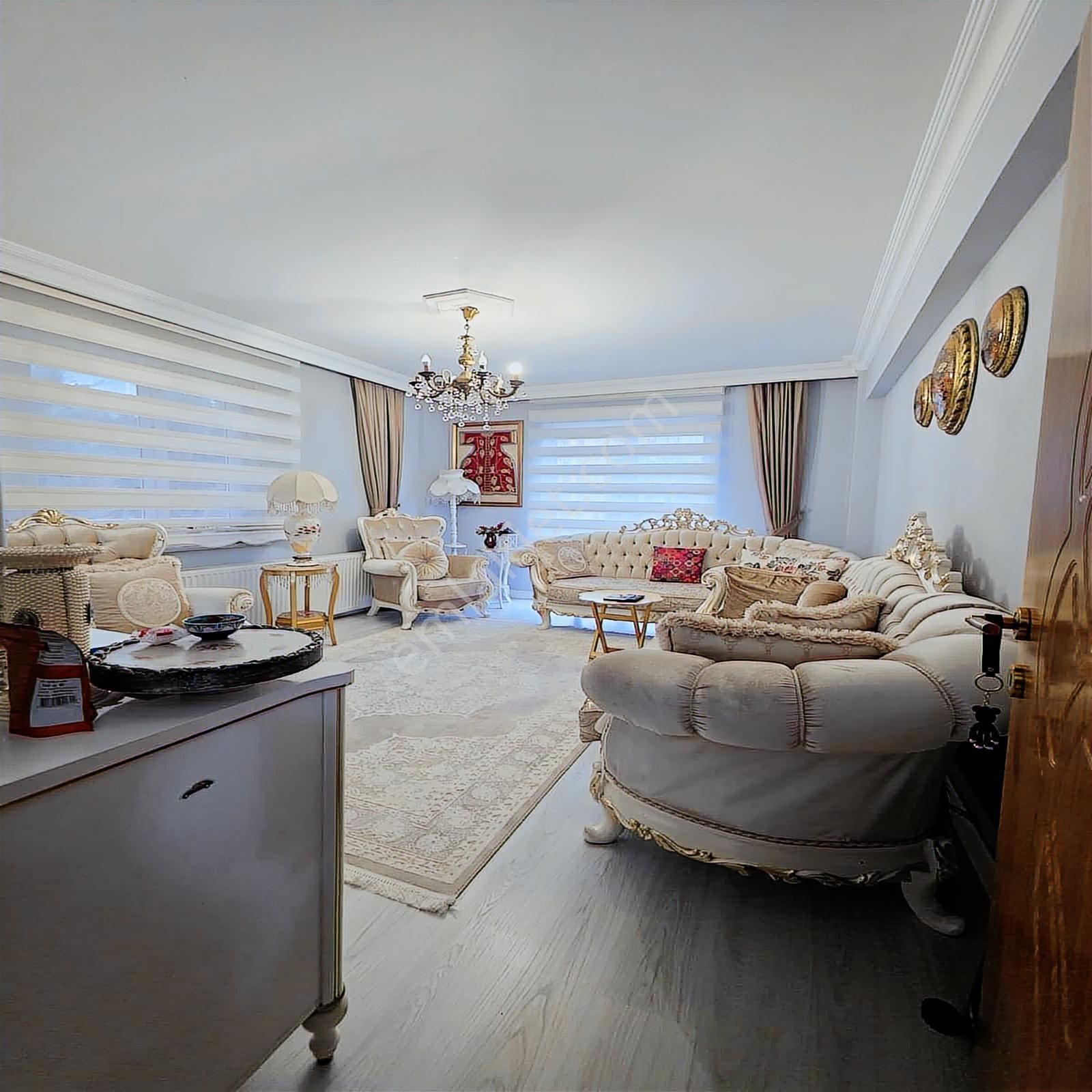 Fevzipaşa Mh 3+1 İçi Komple Yenilenmiş Geniş Fırsat Daire !!!!! - Görsel 2