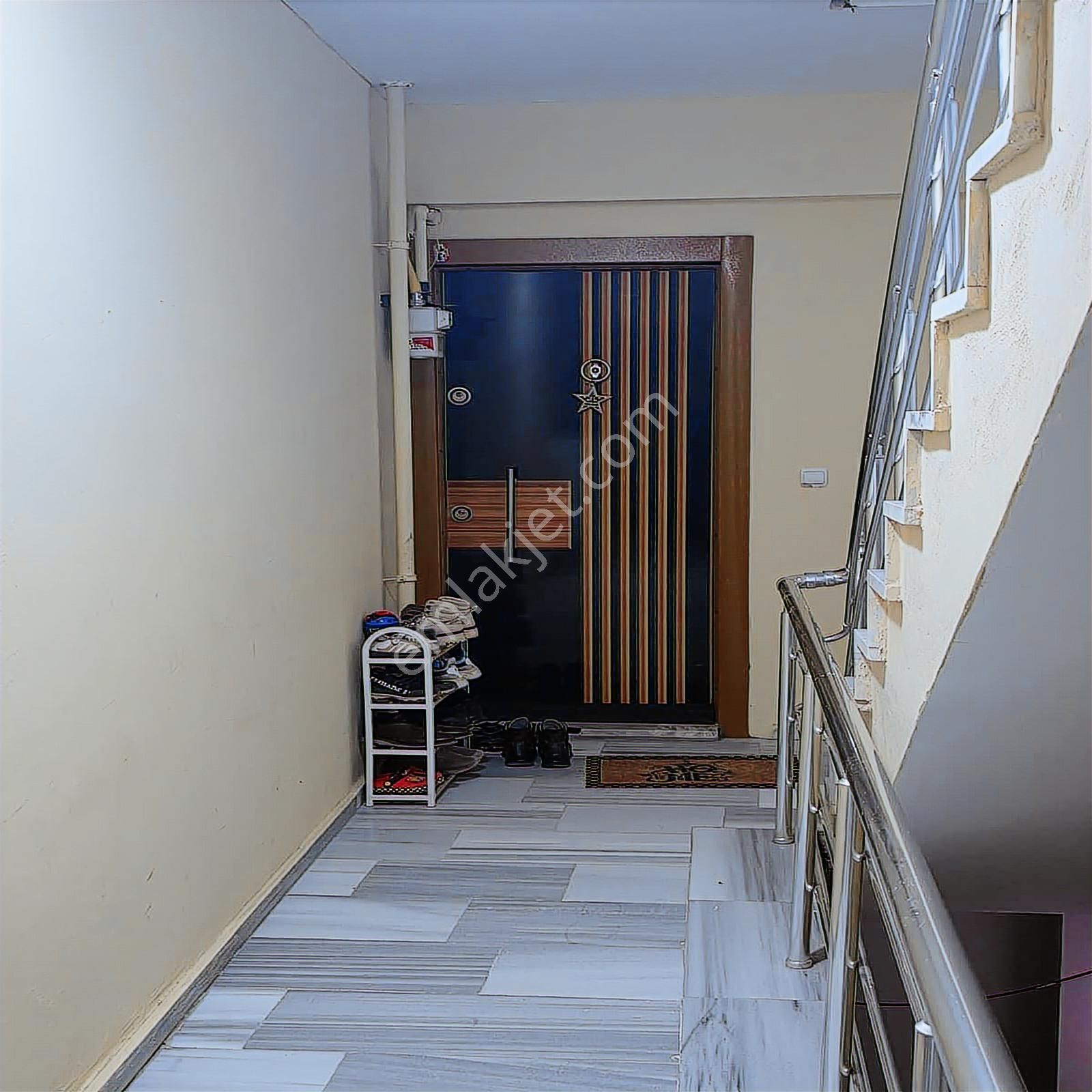 Fevzipaşa Mh 3+1 İçi Komple Yenilenmiş Geniş Fırsat Daire !!!!! - Görsel 11