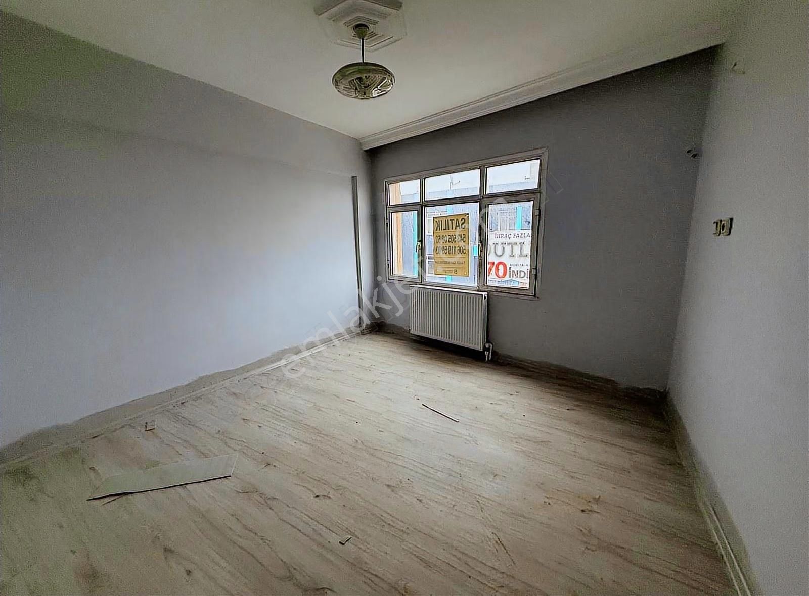 Çarşı İçi Doğal Gazlı 3+1 Geniş Daire - Görsel 7