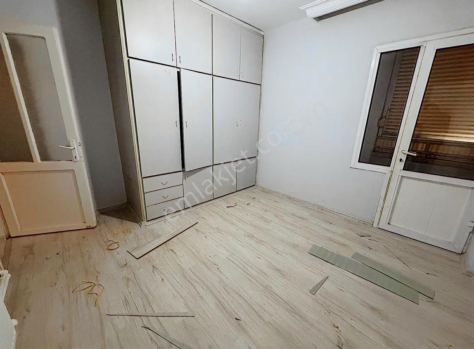 Çarşı İçi Doğal Gazlı 3+1 Geniş Daire - Görsel 3