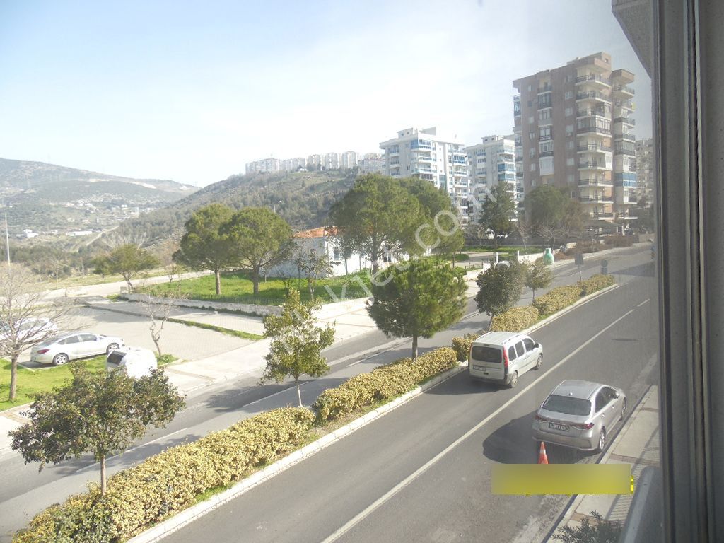 Evka 4 Erdemay Emlatan Ful Tadilatlı Kısmen Mobilyalı Barbaros Caddesi Üzeri