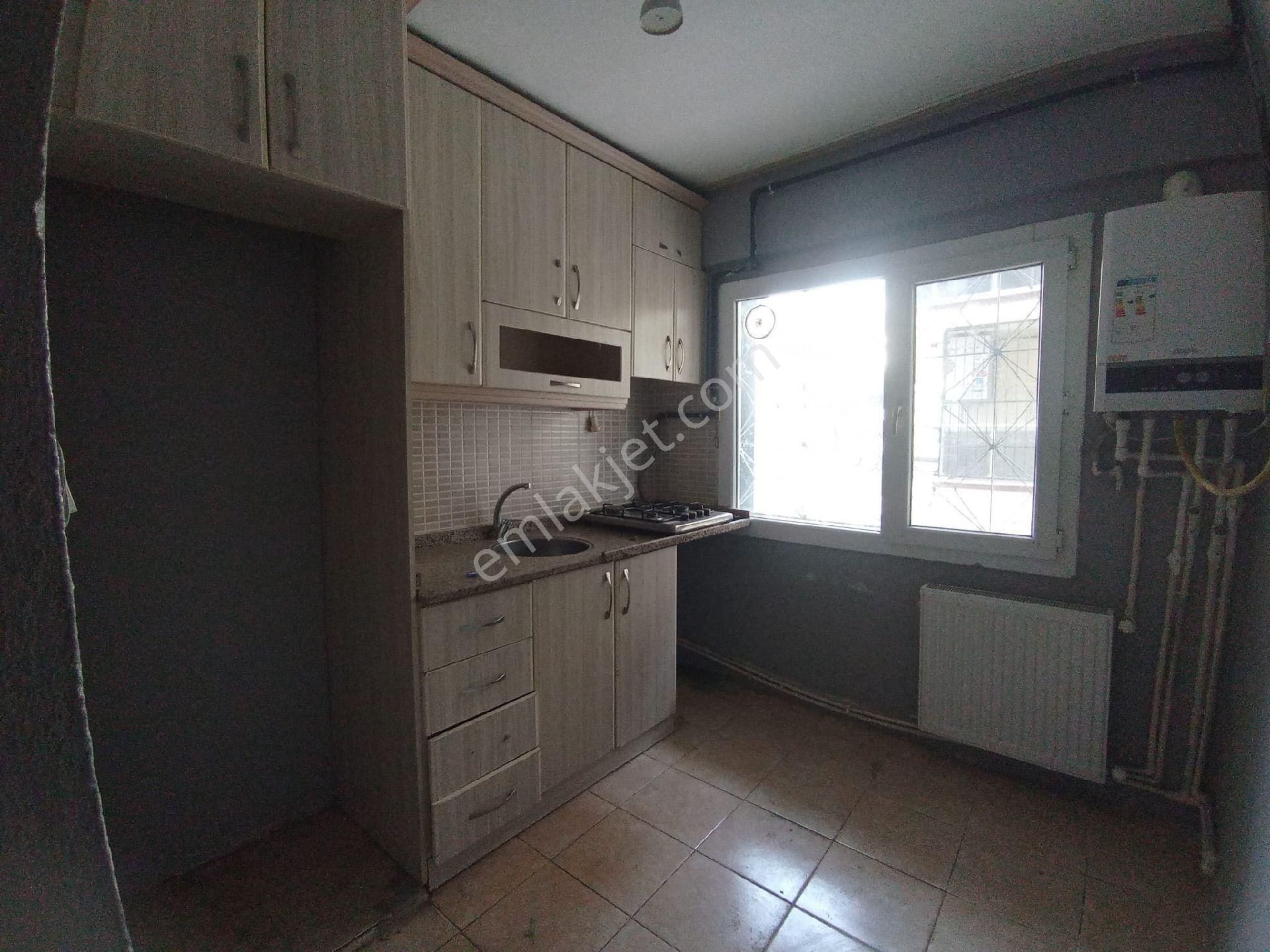 Artenew Emlaktan Bornova Evka 3te Kiralık 3+1 Daire