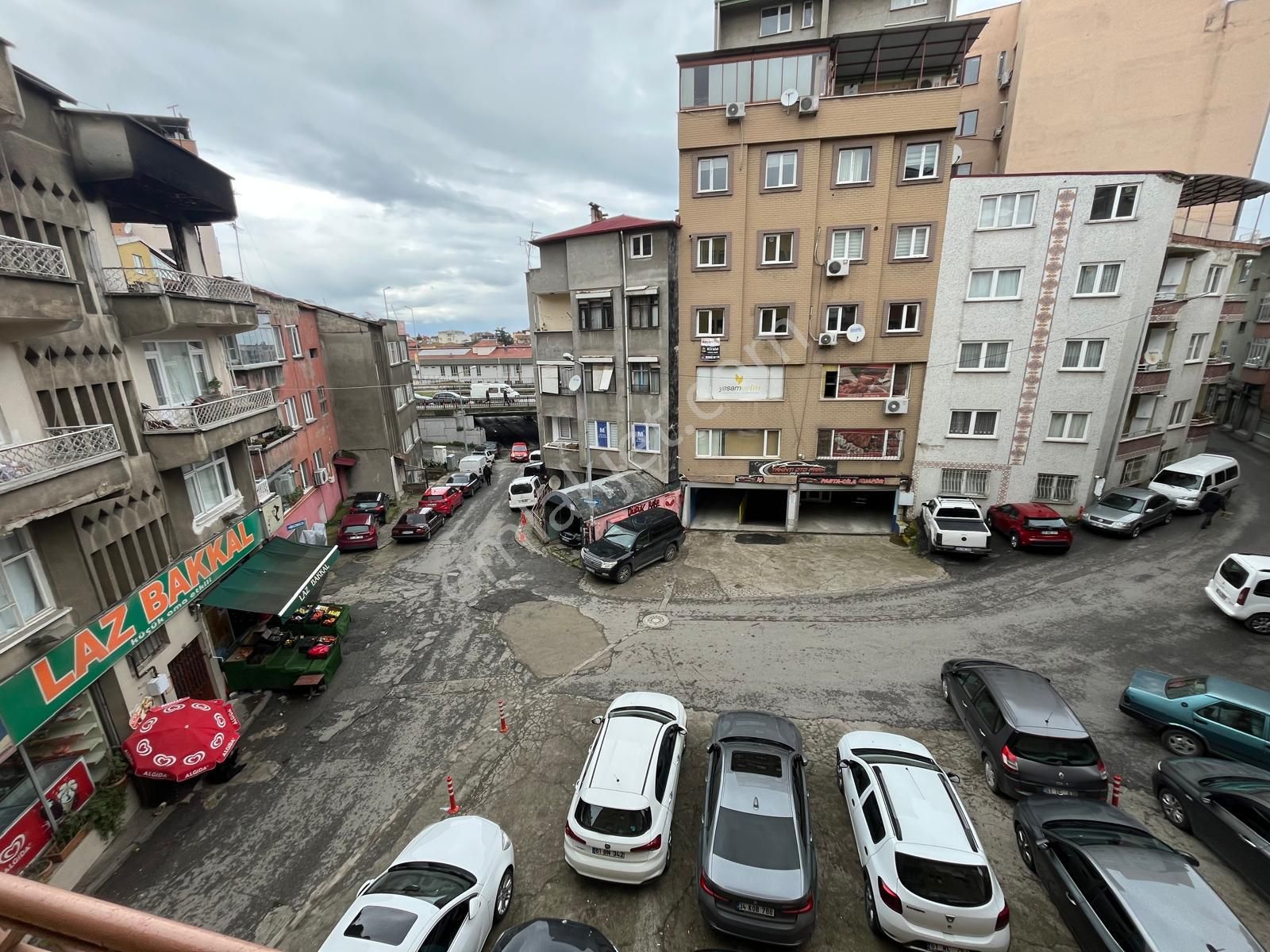 Trabzon Merkez'de Kiralık 3+1 Daire - Görsel 10